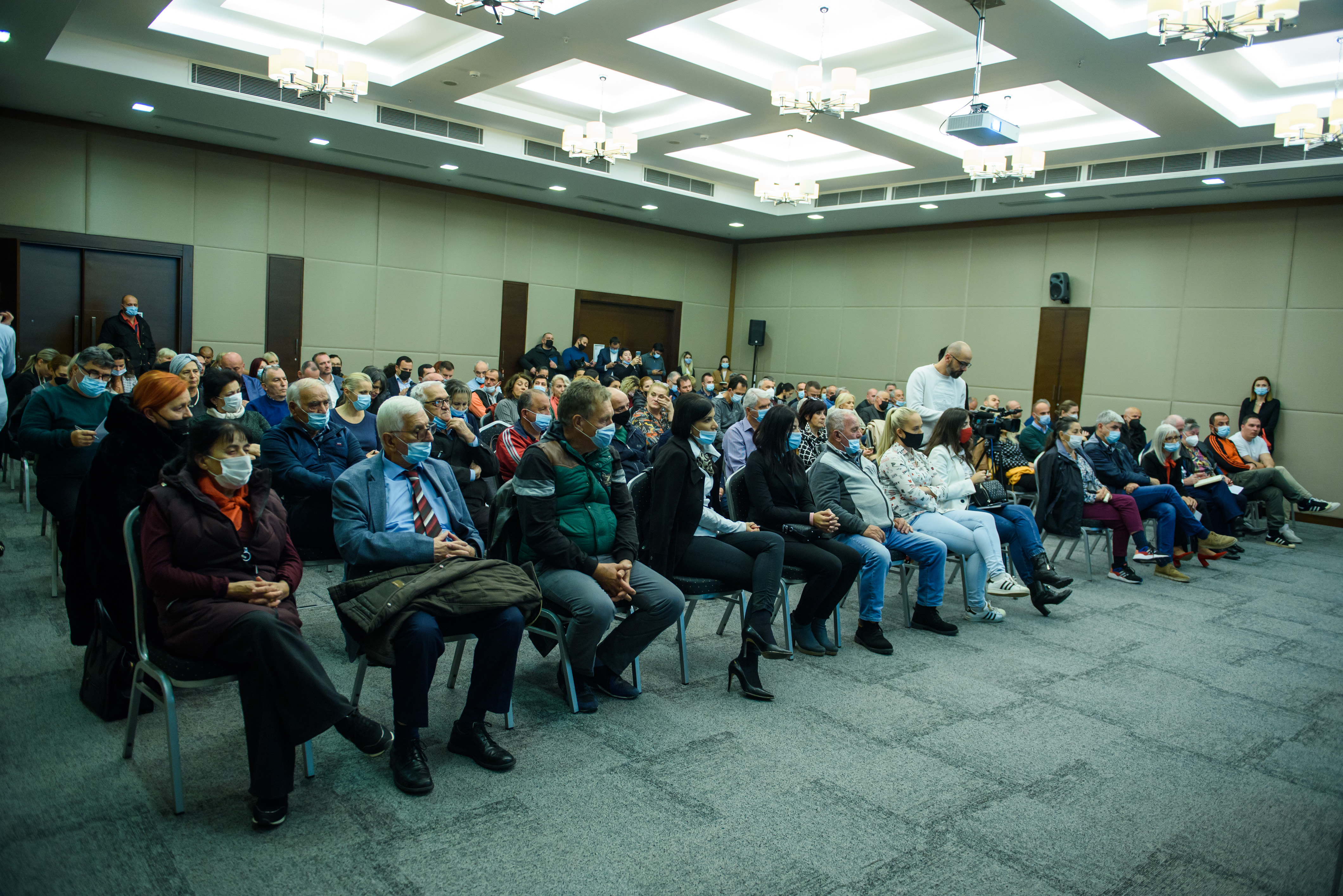 Vuković sa stanovnicima mjesnih zajednica "Stara varoš", "Drač" i "19. decembar"; U razvoj ovog dijela Podgorice uloženo 3.470.000 eura