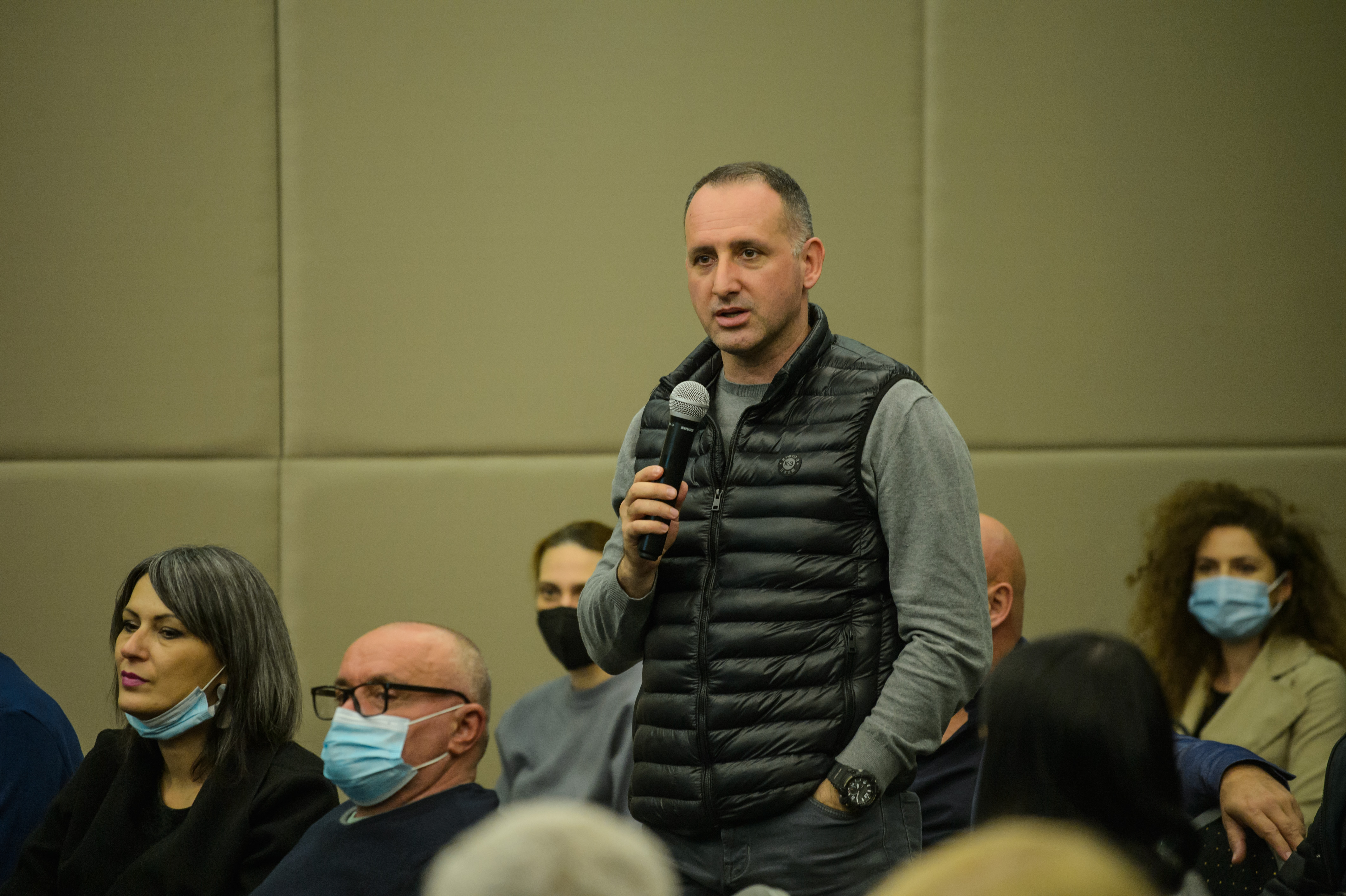 Vuković sa stanovnicima mjesnih zajednica "Stara varoš", "Drač" i "19. decembar"; U razvoj ovog dijela Podgorice uloženo 3.470.000 eura