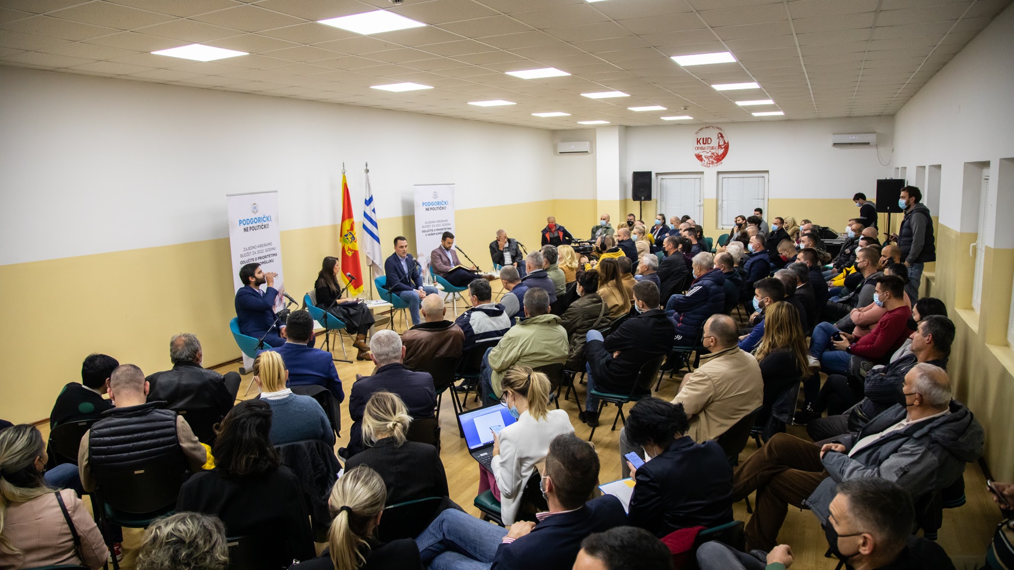 Vuković razgovarao sa stanovnicima Tološa; U ovaj dio grada u proteklom periodu uloženo više od 3 miliona eura