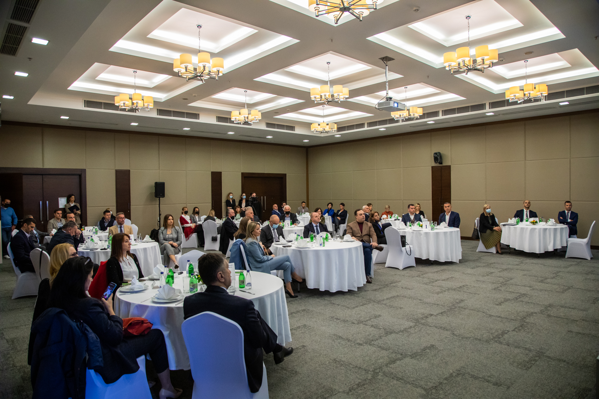 Održana VI sjednica Savjeta za unapređenje poslovnog ambijenta; Glavni grad kao finansijski stabilan sistem pouzdan partner biznis zajednici