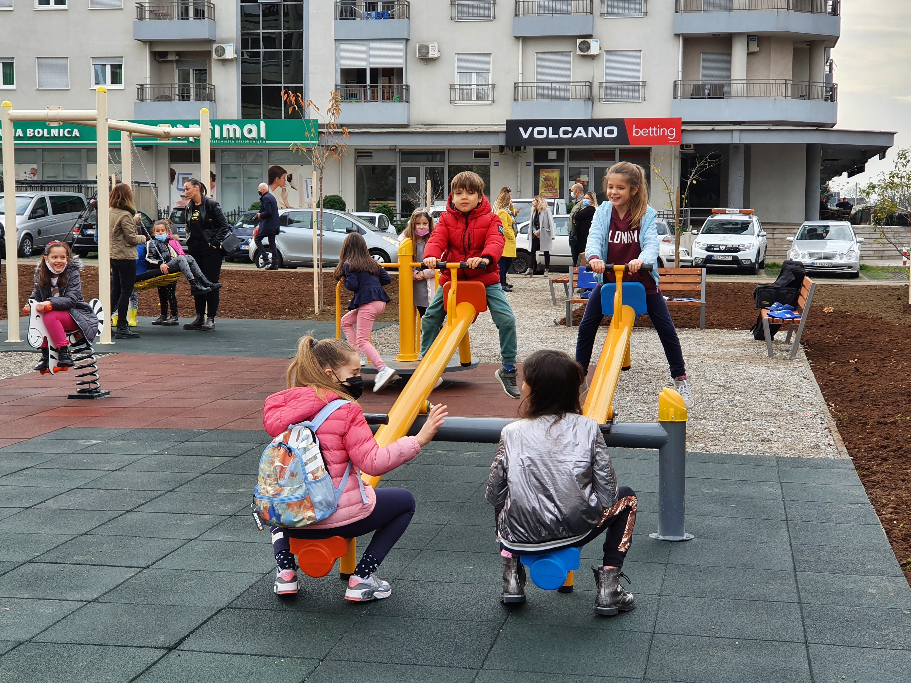 I najmlađi stanovnici Ulice 4. jula dobili su prostor za igru i druženje
