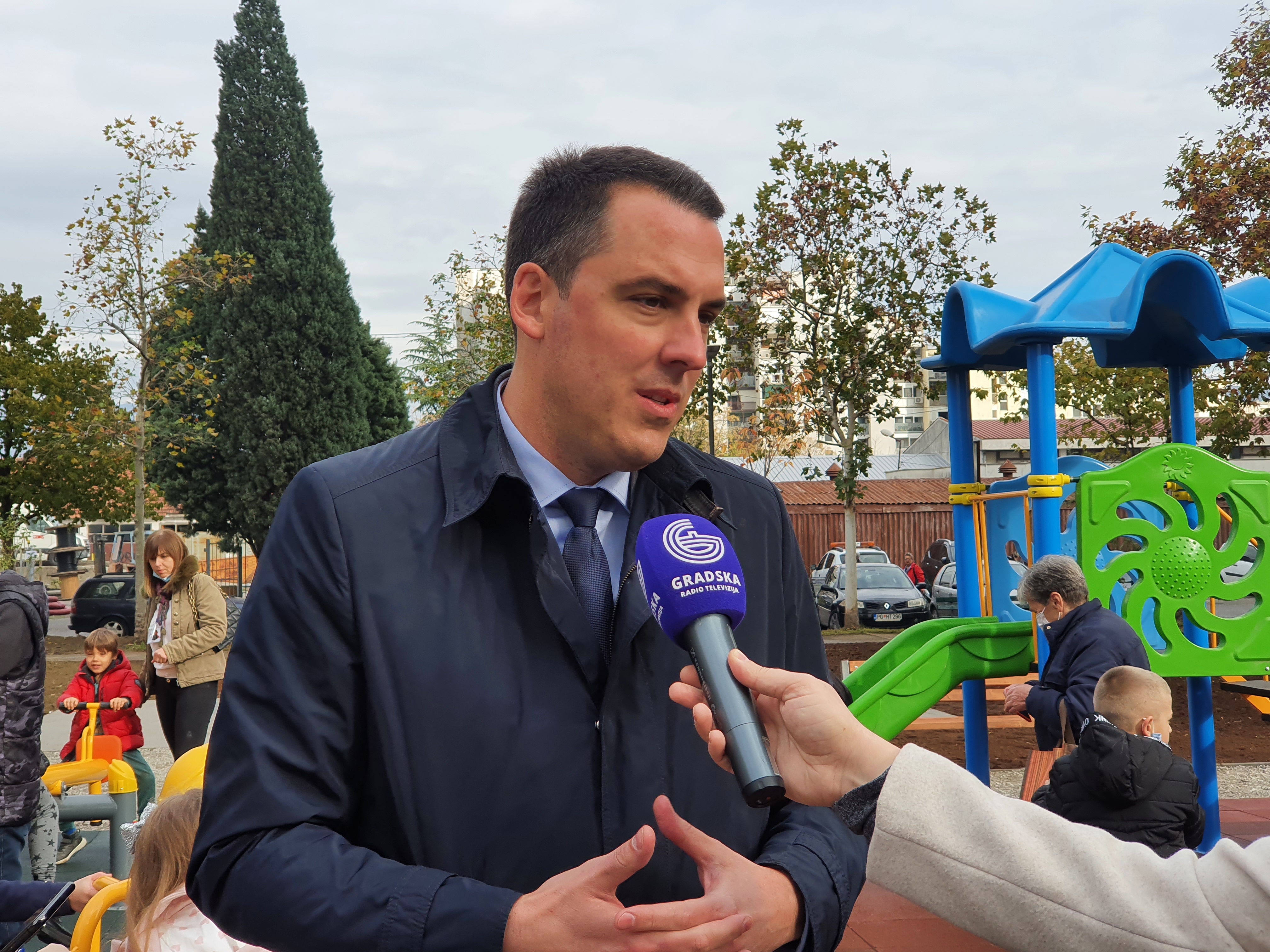 I najmlađi stanovnici Ulice 4. jula dobili su prostor za igru i druženje