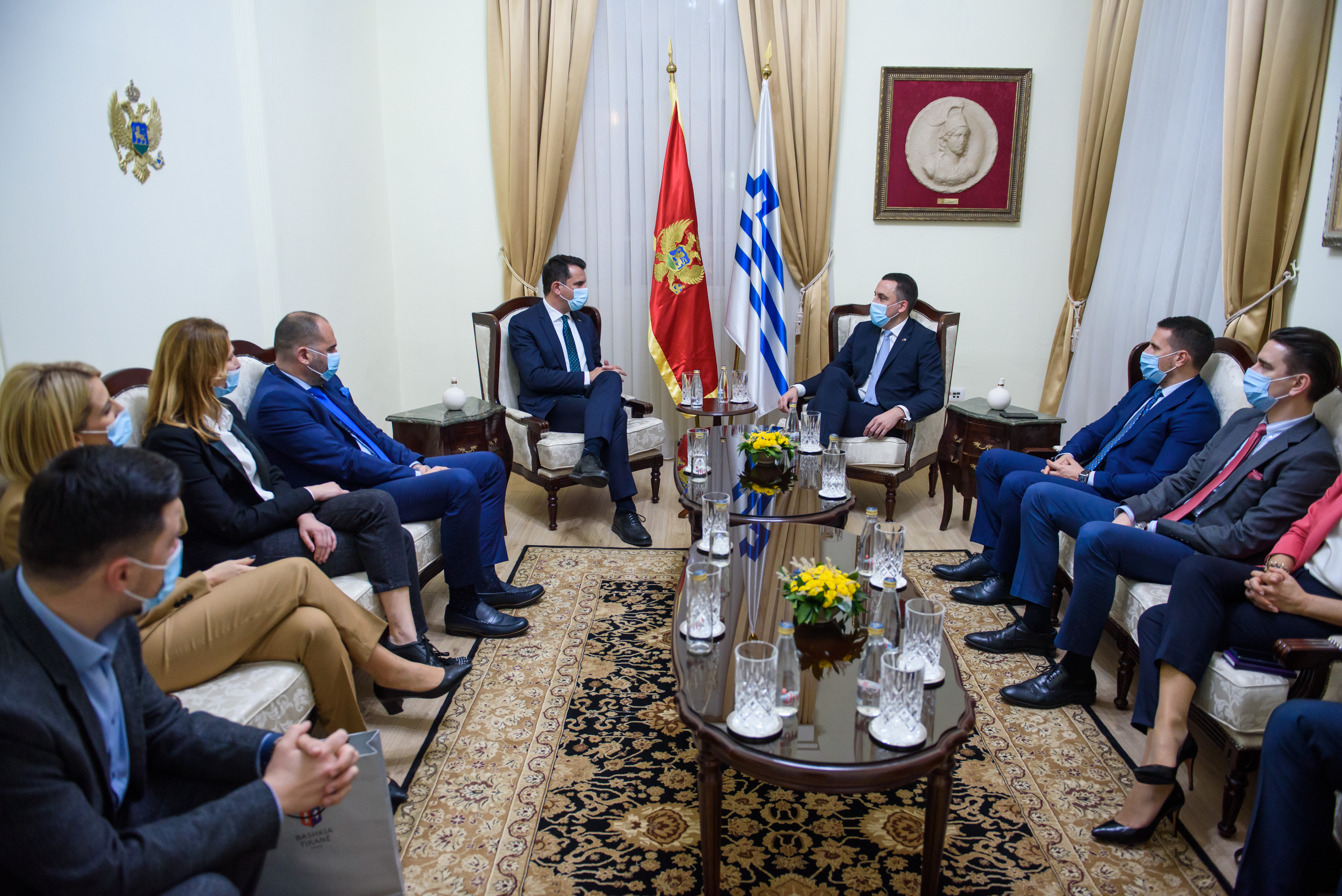 Vuković sa Veliajem: Nastavak dobre saradnje Podgorice i Tirane