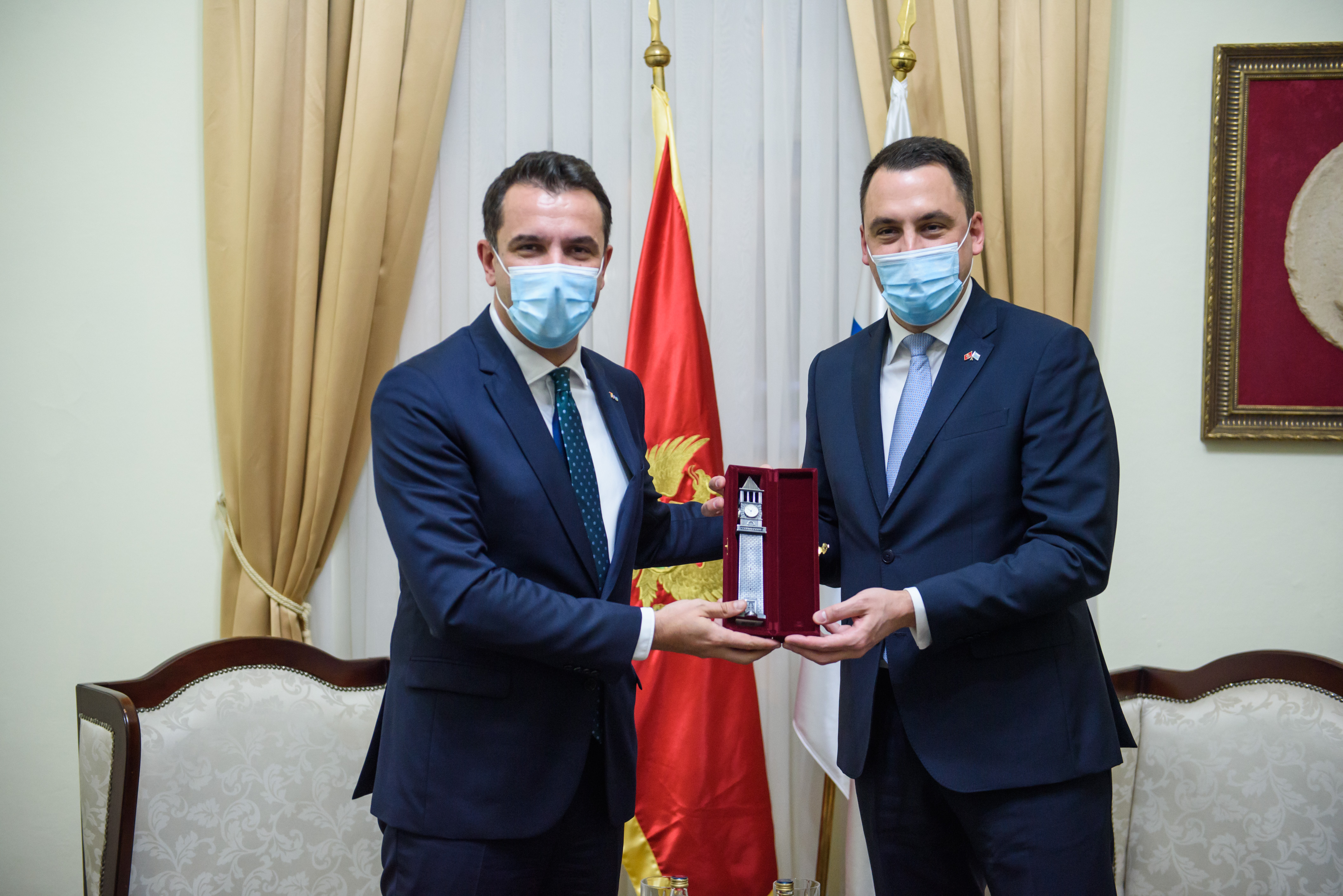 Vuković sa Veliajem: Nastavak dobre saradnje Podgorice i Tirane