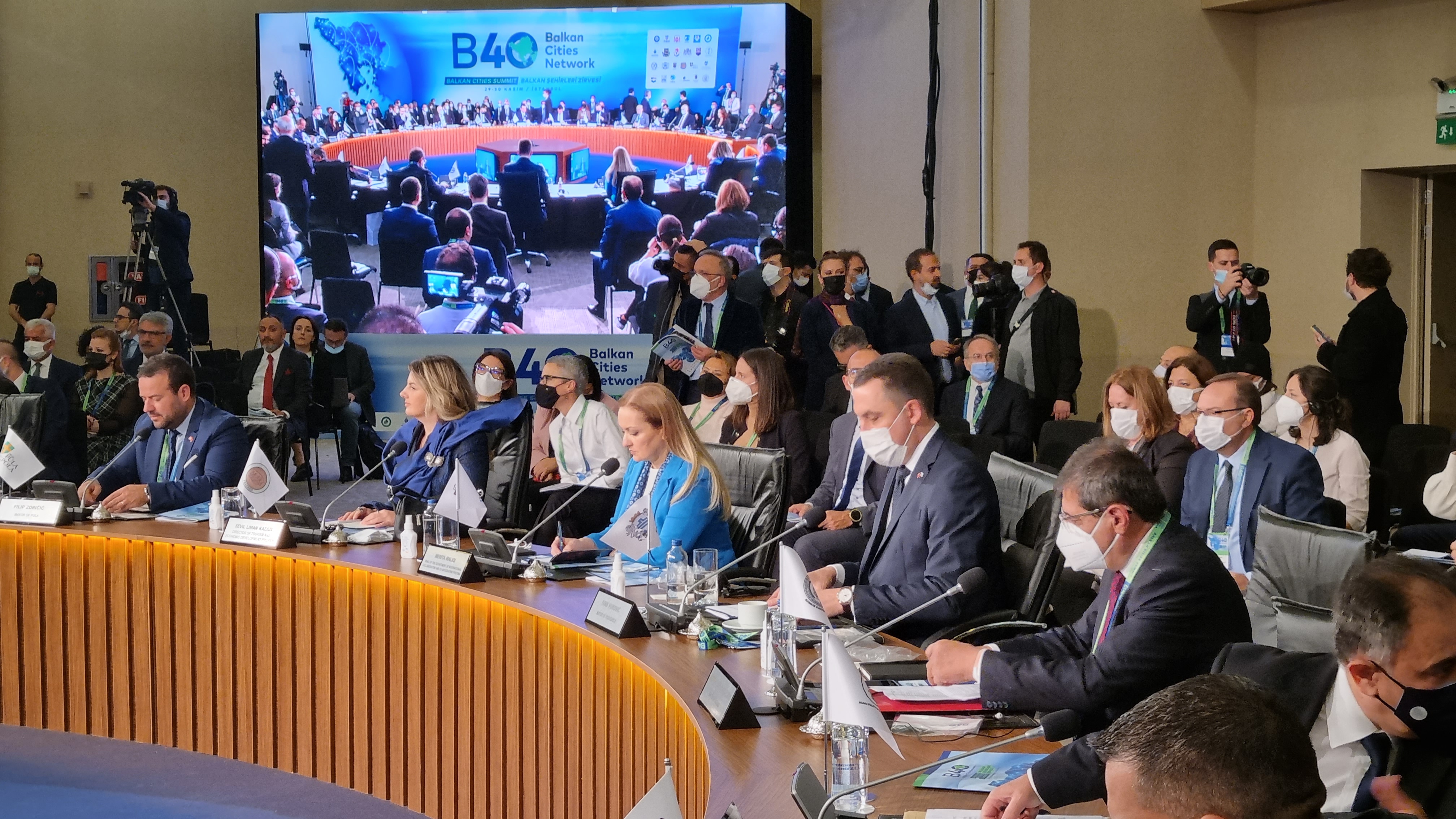 Vuković predstavlja Podgoricu na međunarodnoj konferenciji u Istanbulu; Posvećeno raditi na jačanju postojećih i izgradnji novih odnosa sa gradovima regiona