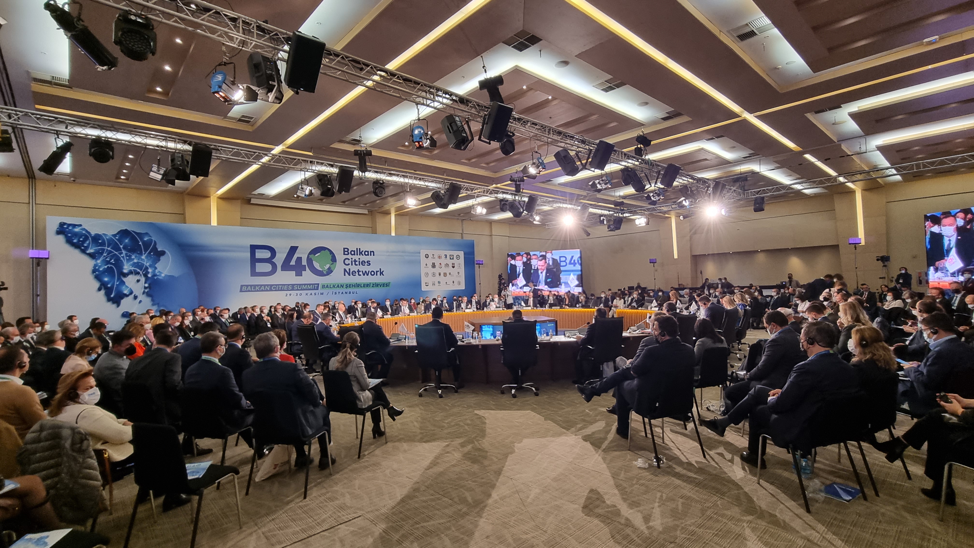 Vuković predstavlja Podgoricu na međunarodnoj konferenciji u Istanbulu; Posvećeno raditi na jačanju postojećih i izgradnji novih odnosa sa gradovima regiona