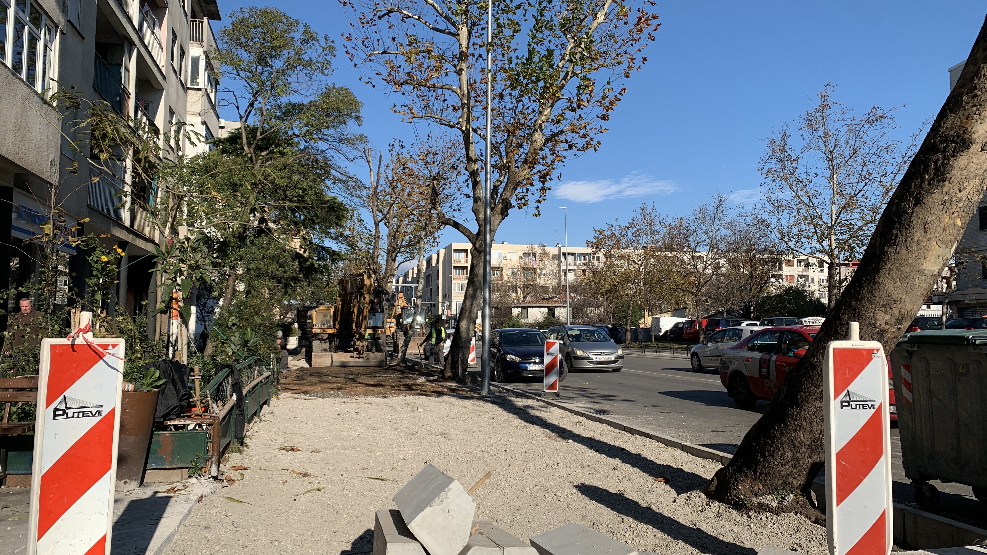 U toku radovi na sanaciji trotoarskih površina na dijelu Ulice bratstva i jedinstva