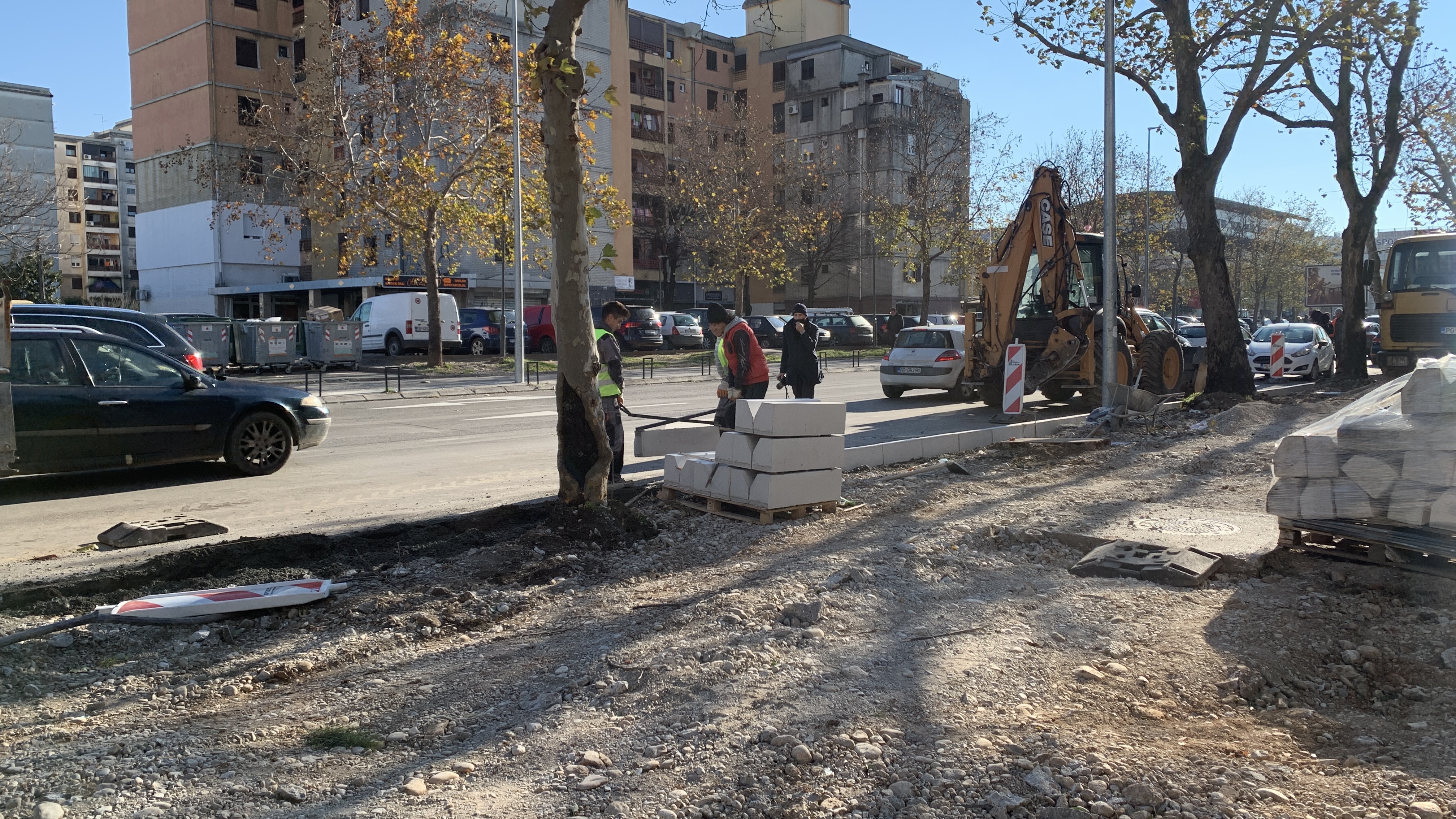 U toku radovi na sanaciji trotoarskih površina na dijelu Ulice bratstva i jedinstva