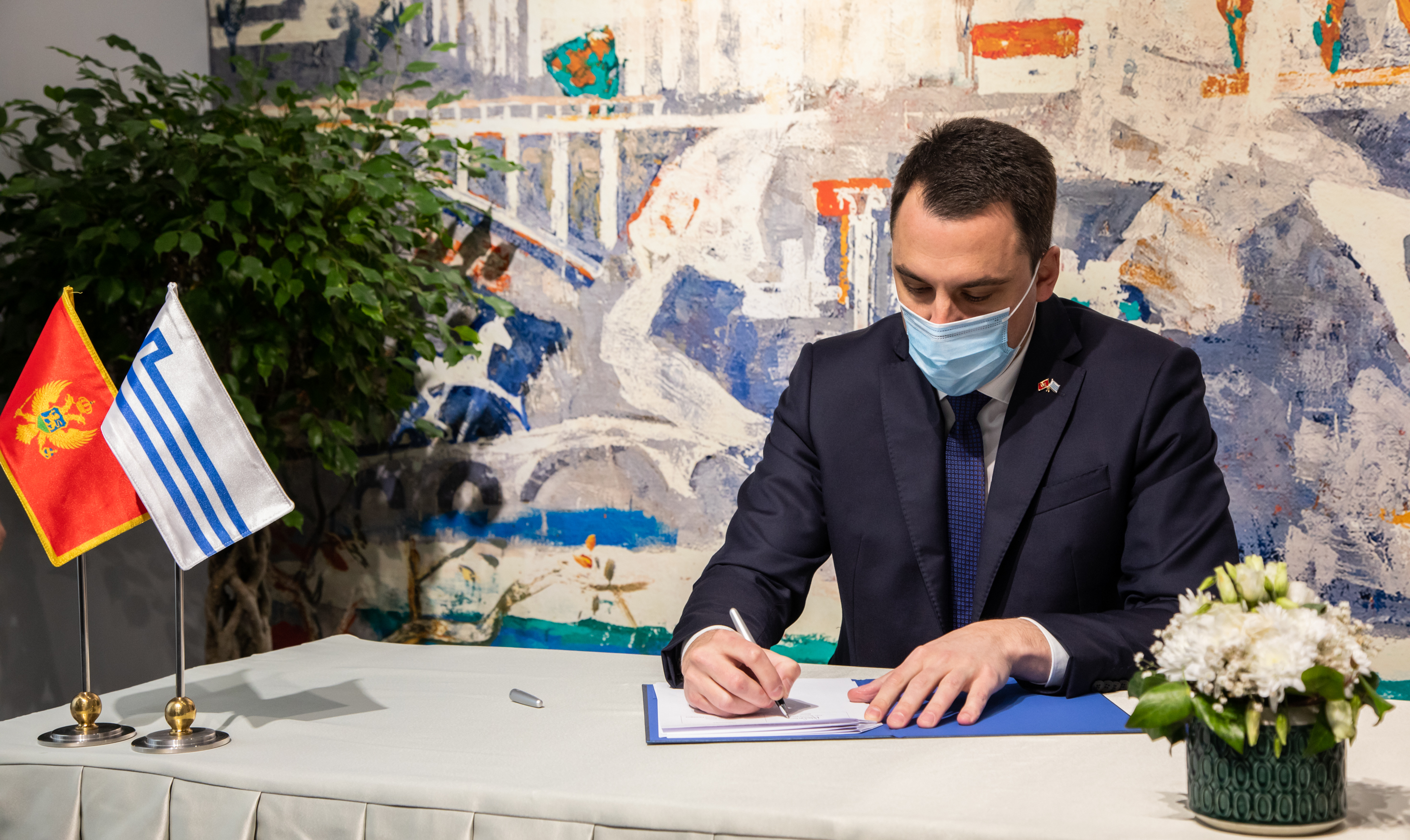 Glavni grad potpisao sporazum o saradnji sa NVO Paradigma: Urbana bašta uskoro u Podgorici