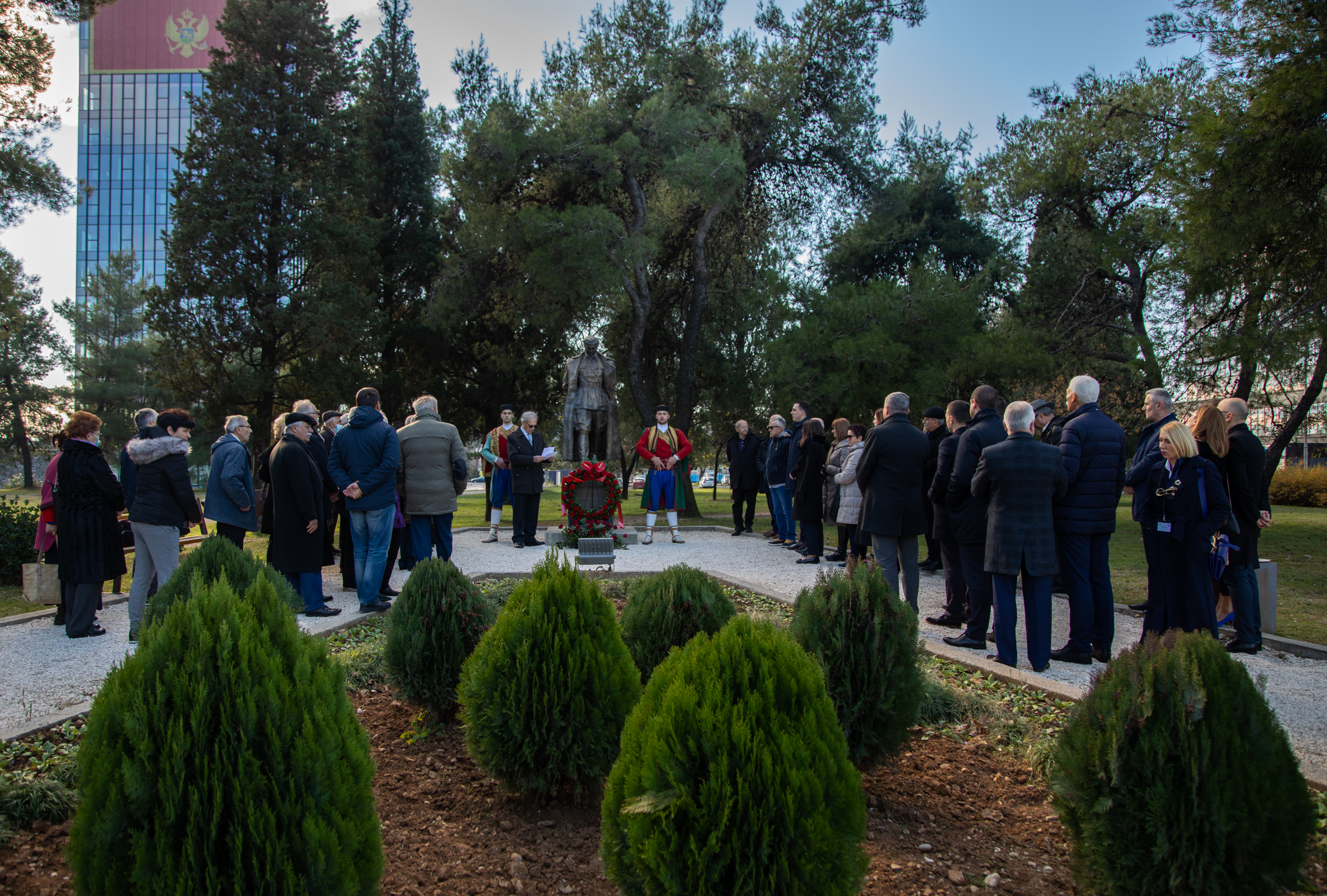 Delegacija Glavnog grada položila vijenac na spomenik Partizanu borcu na Gorici