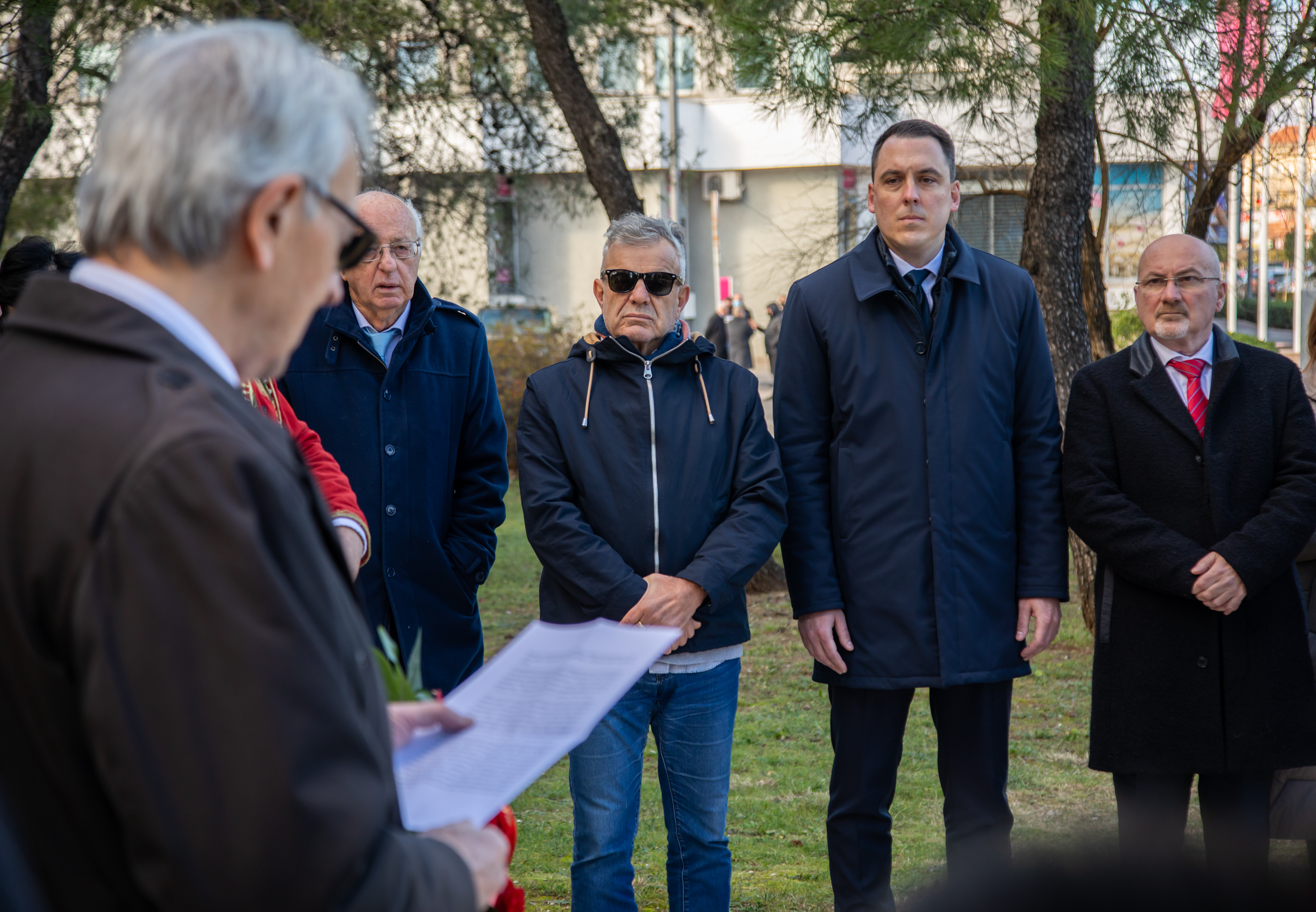 Delegacija Glavnog grada položila vijenac na spomenik Partizanu borcu na Gorici