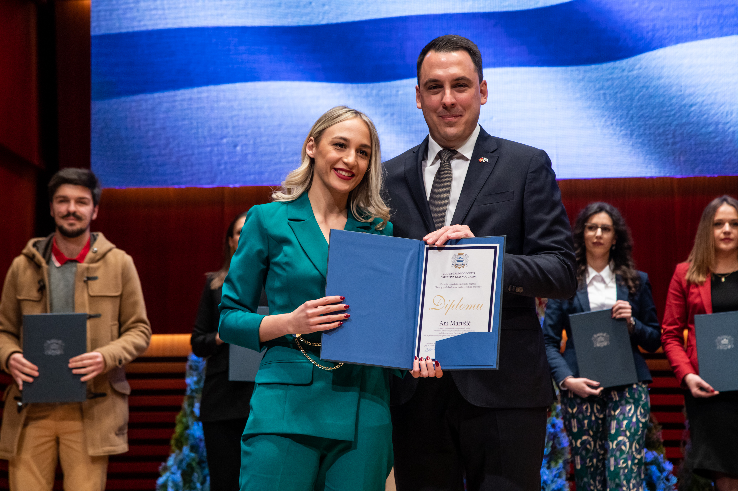 Dodijeljene nagrade najboljim studentima za 2021. godinu; Vuković: Vi ste budućnost Podgorice i Crne Gore