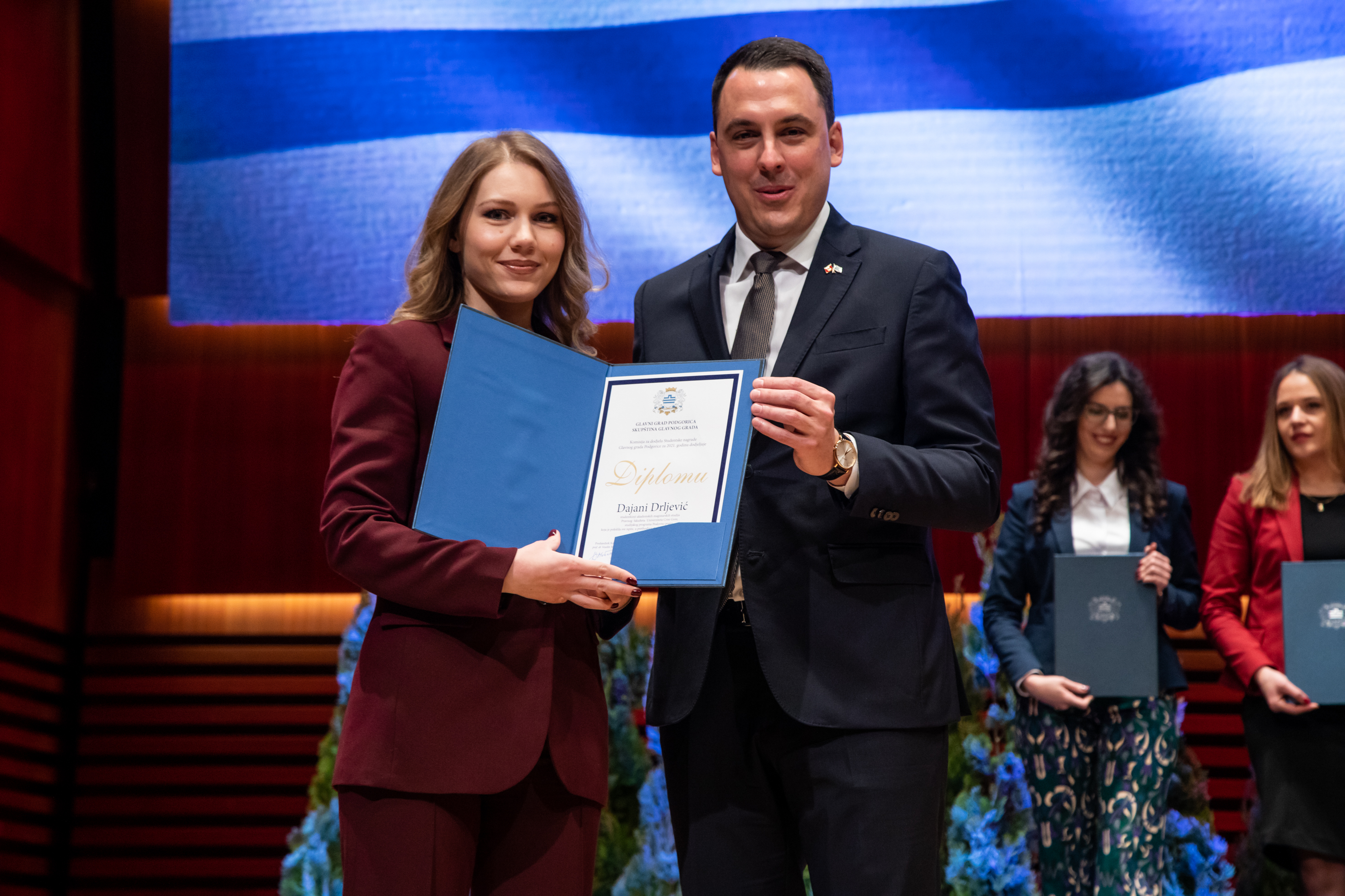 Dodijeljene nagrade najboljim studentima za 2021. godinu; Vuković: Vi ste budućnost Podgorice i Crne Gore