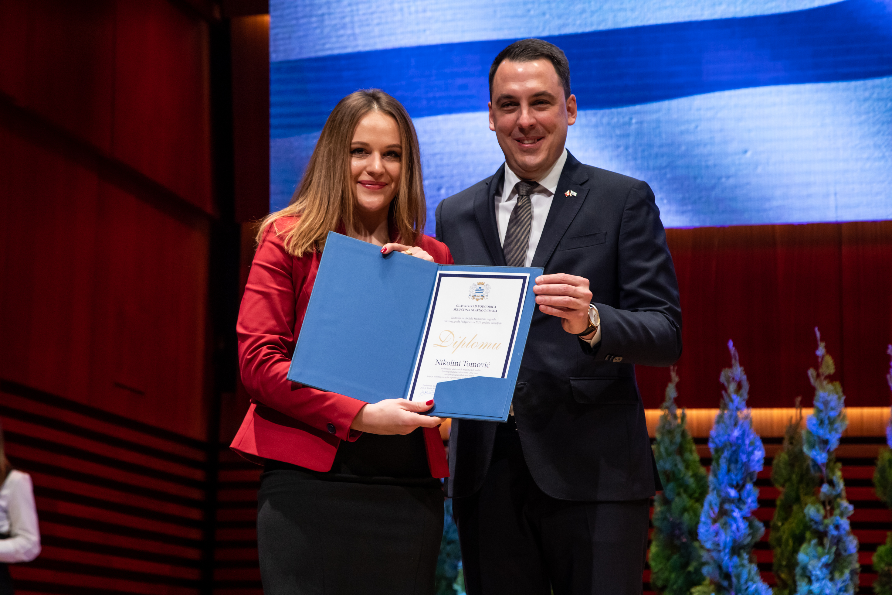 Dodijeljene nagrade najboljim studentima za 2021. godinu; Vuković: Vi ste budućnost Podgorice i Crne Gore