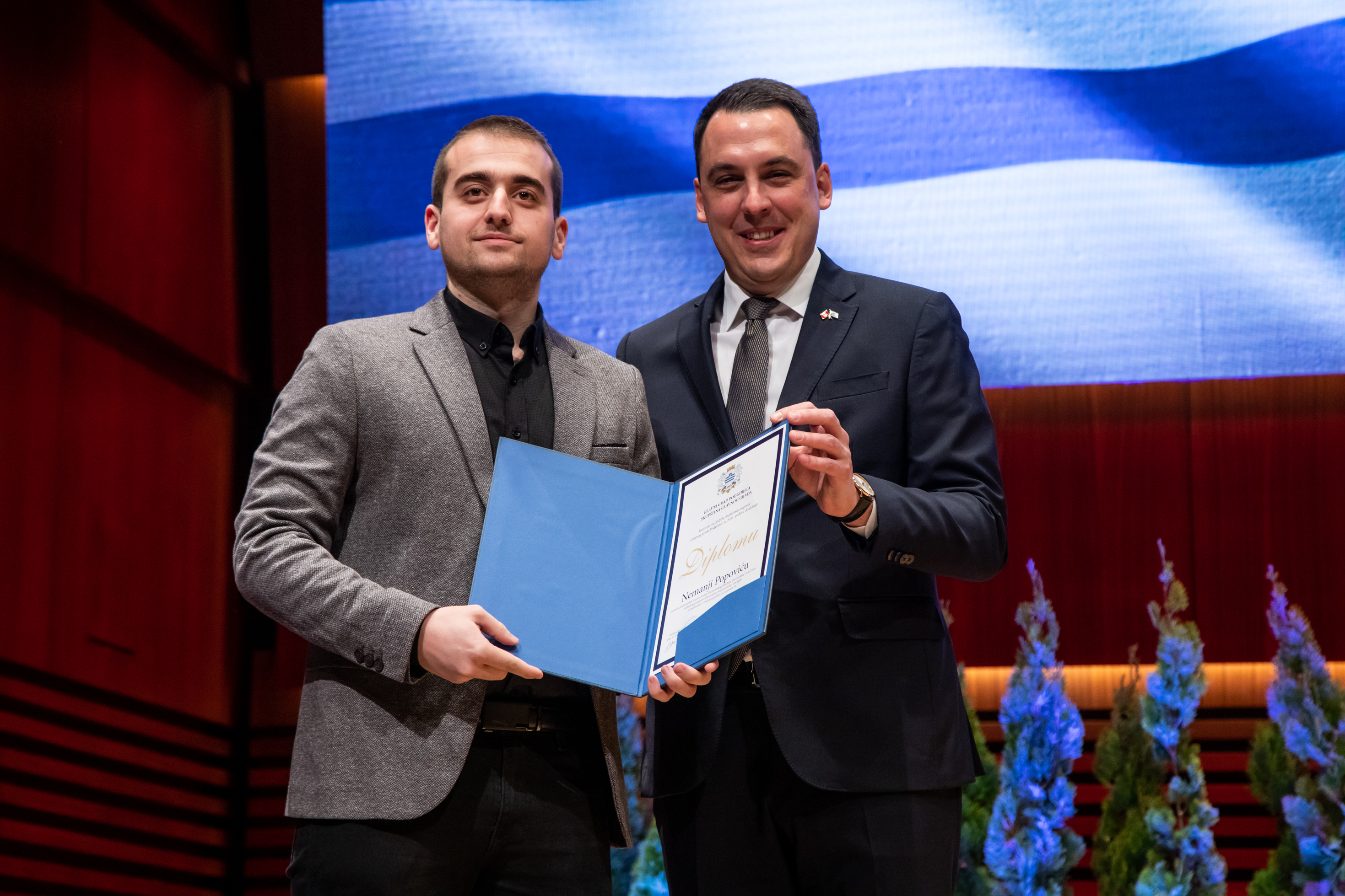 Dodijeljene nagrade najboljim studentima za 2021. godinu; Vuković: Vi ste budućnost Podgorice i Crne Gore