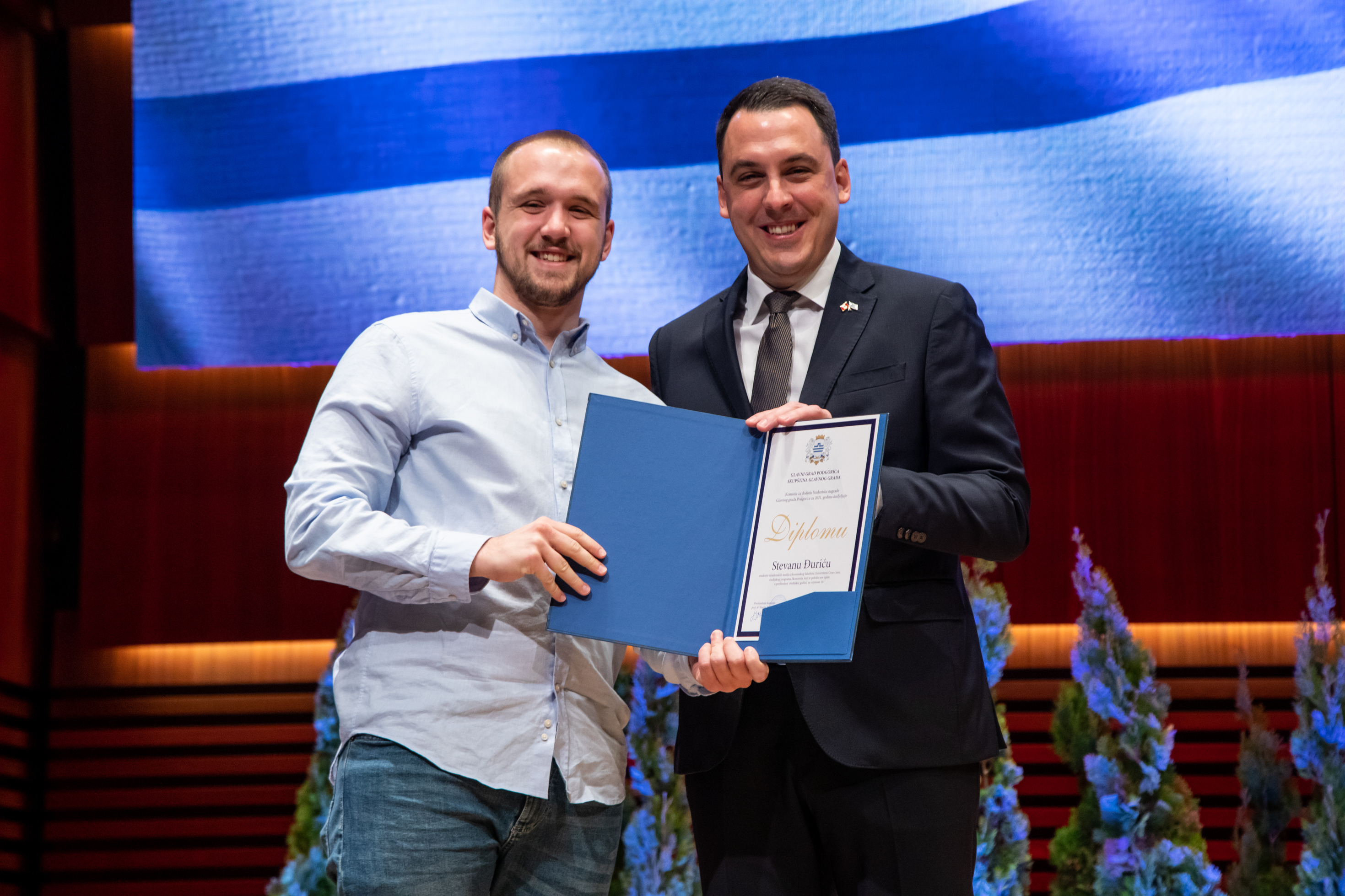 Dodijeljene nagrade najboljim studentima za 2021. godinu; Vuković: Vi ste budućnost Podgorice i Crne Gore