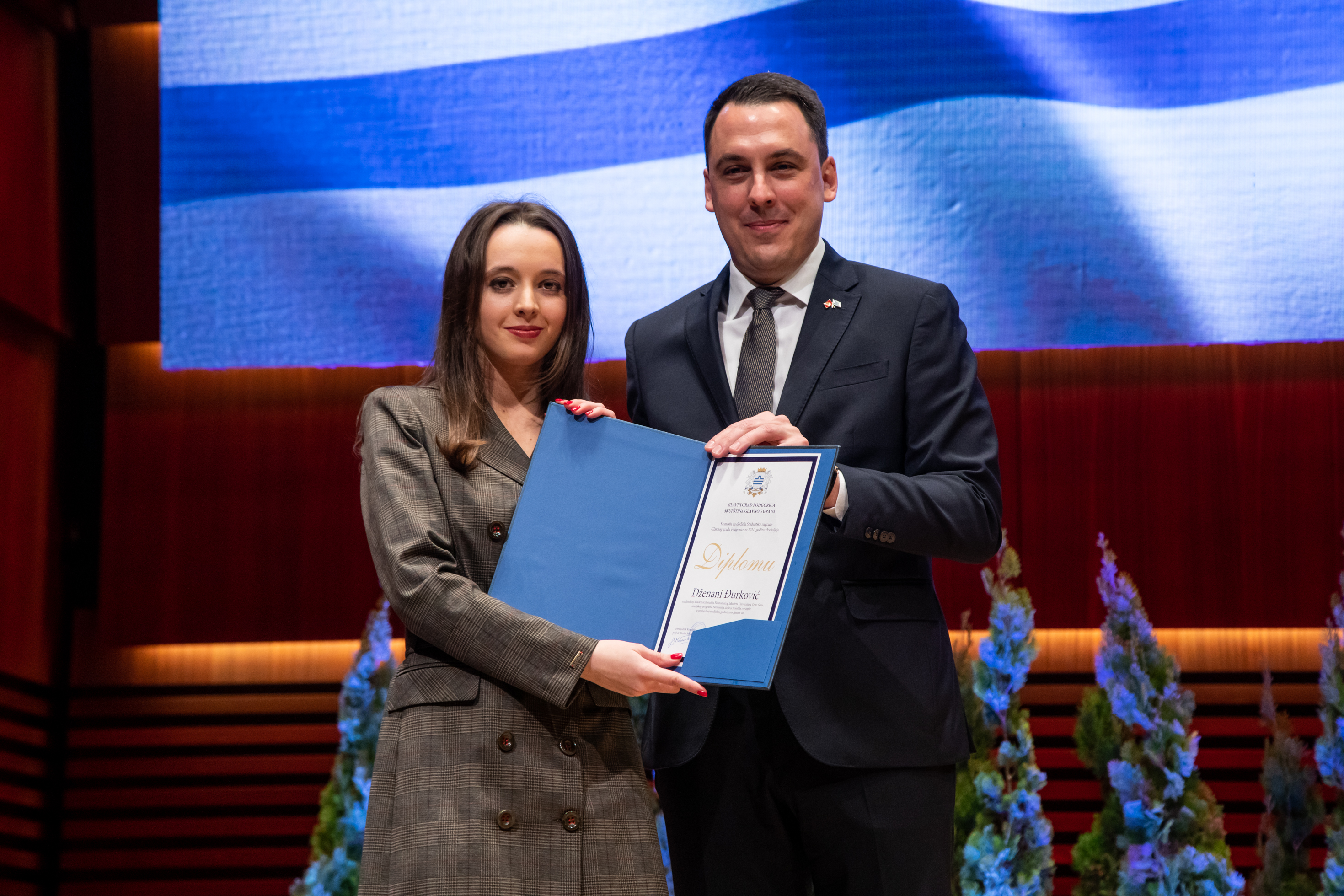 Dodijeljene nagrade najboljim studentima za 2021. godinu; Vuković: Vi ste budućnost Podgorice i Crne Gore