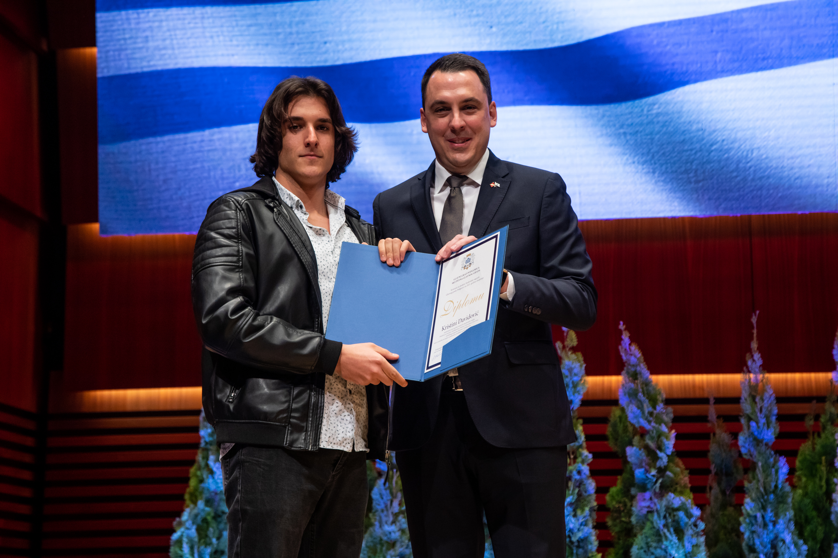 Dodijeljene nagrade najboljim studentima za 2021. godinu; Vuković: Vi ste budućnost Podgorice i Crne Gore