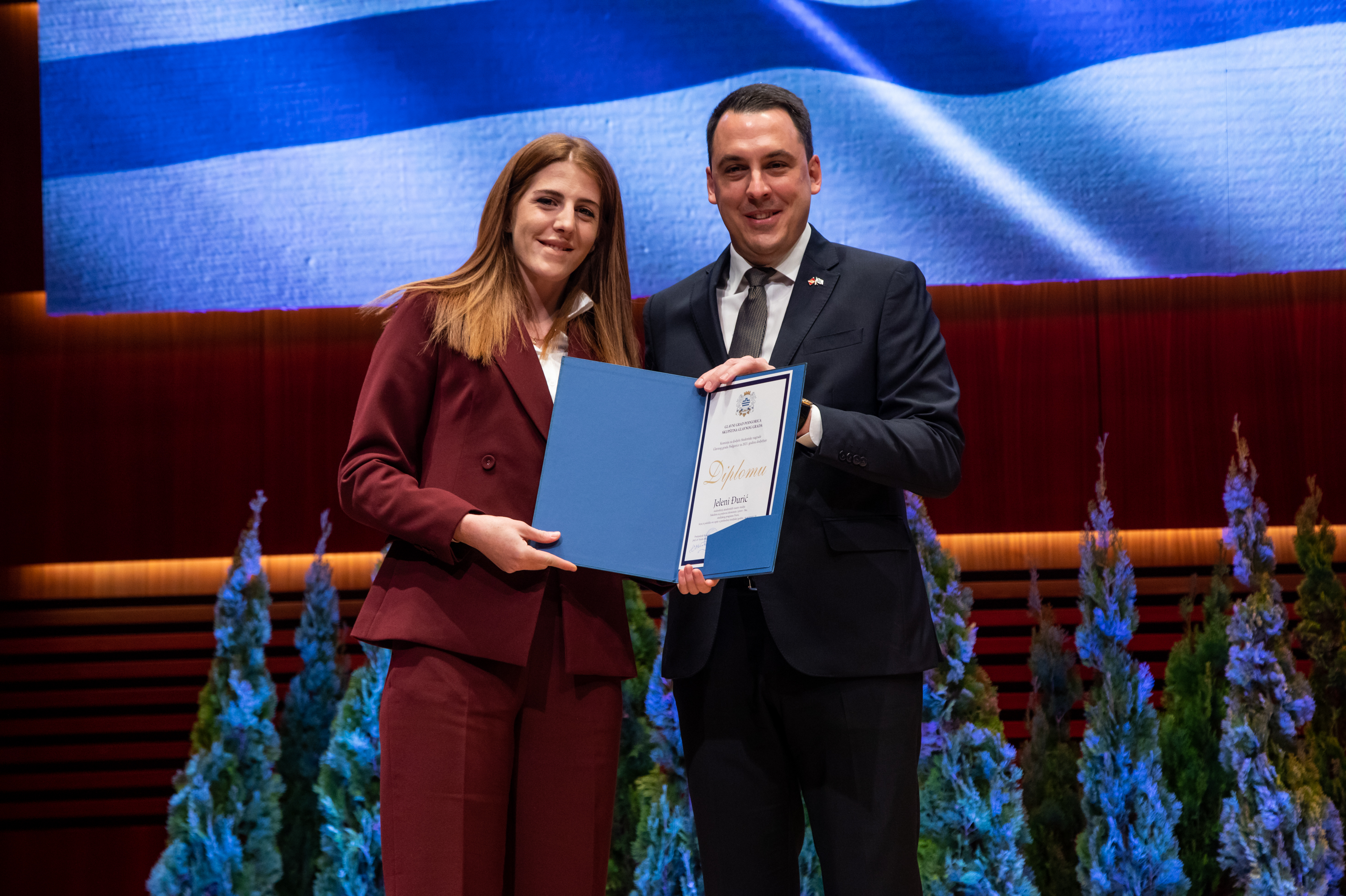 Dodijeljene nagrade najboljim studentima za 2021. godinu; Vuković: Vi ste budućnost Podgorice i Crne Gore