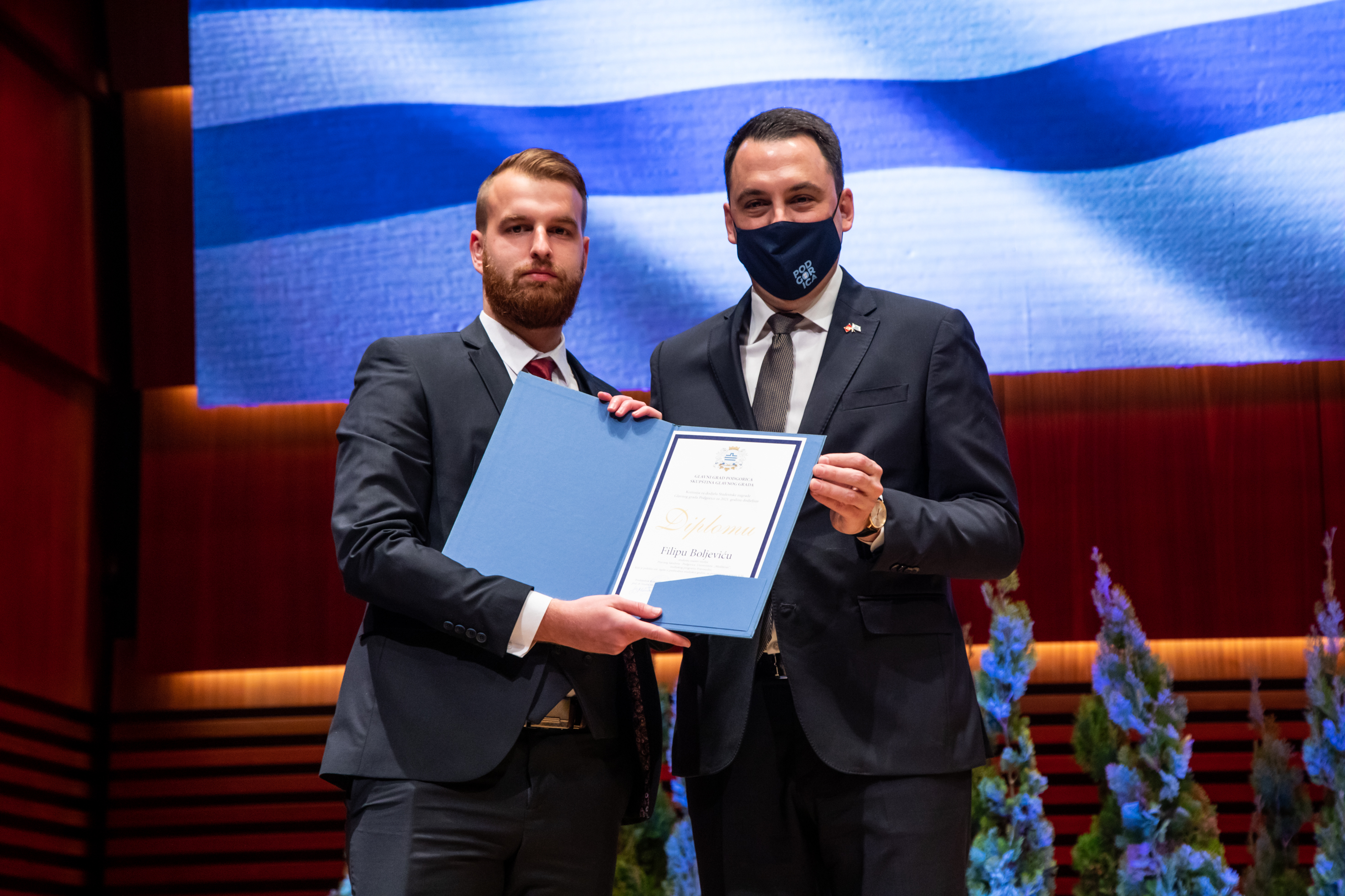Dodijeljene nagrade najboljim studentima za 2021. godinu; Vuković: Vi ste budućnost Podgorice i Crne Gore