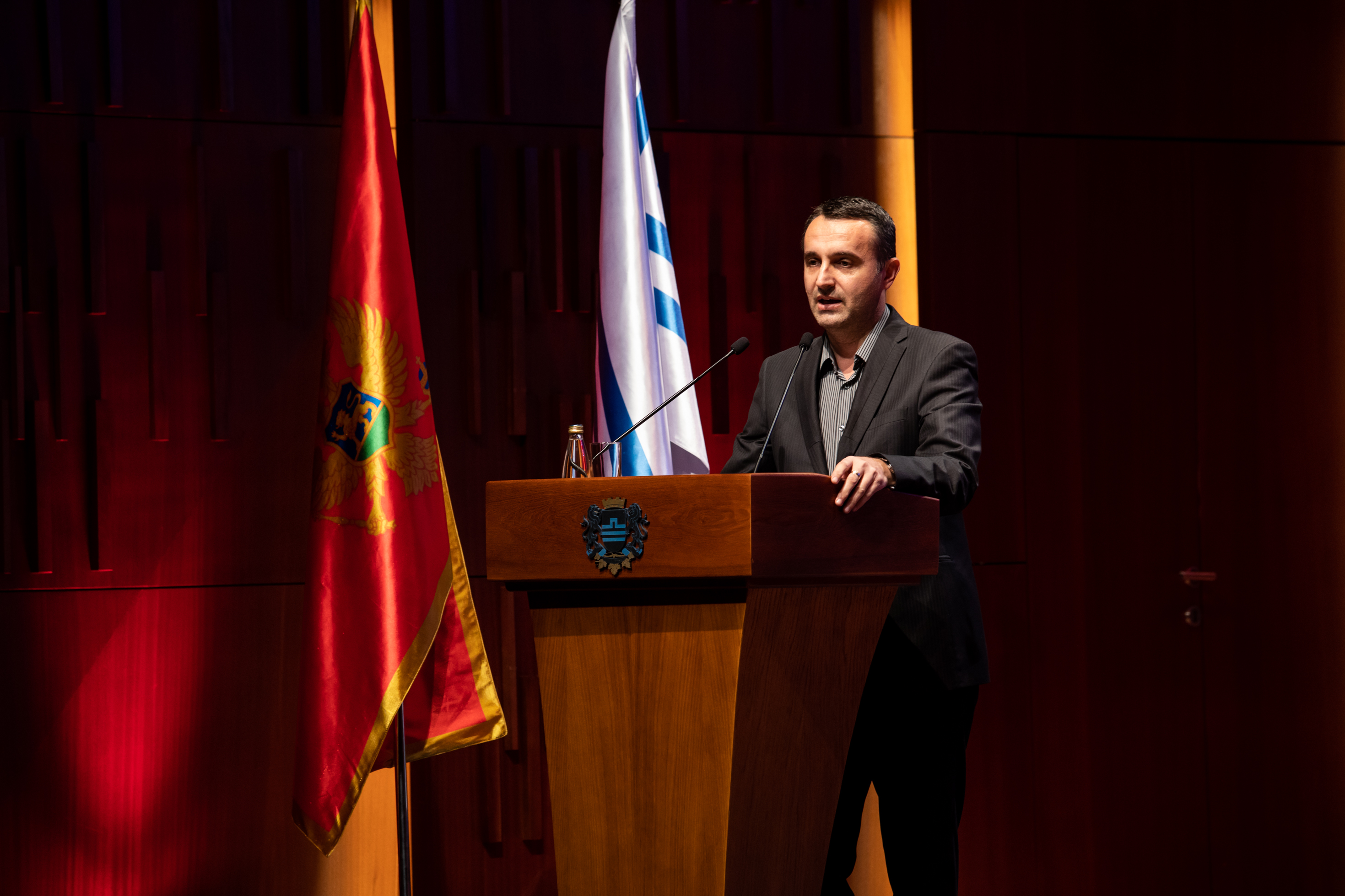 Dodijeljene nagrade najboljim studentima za 2021. godinu; Vuković: Vi ste budućnost Podgorice i Crne Gore