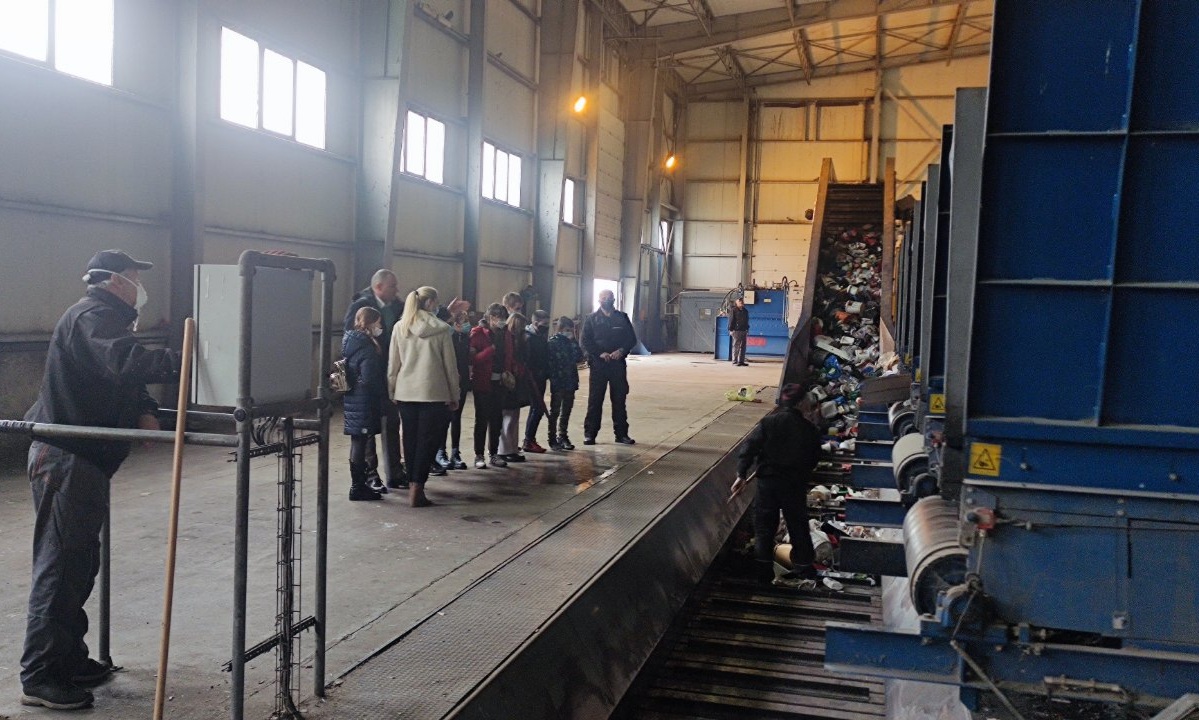 Učenici OŠ "Milorad Musa Burzan" u posjeti Deponiji Livade