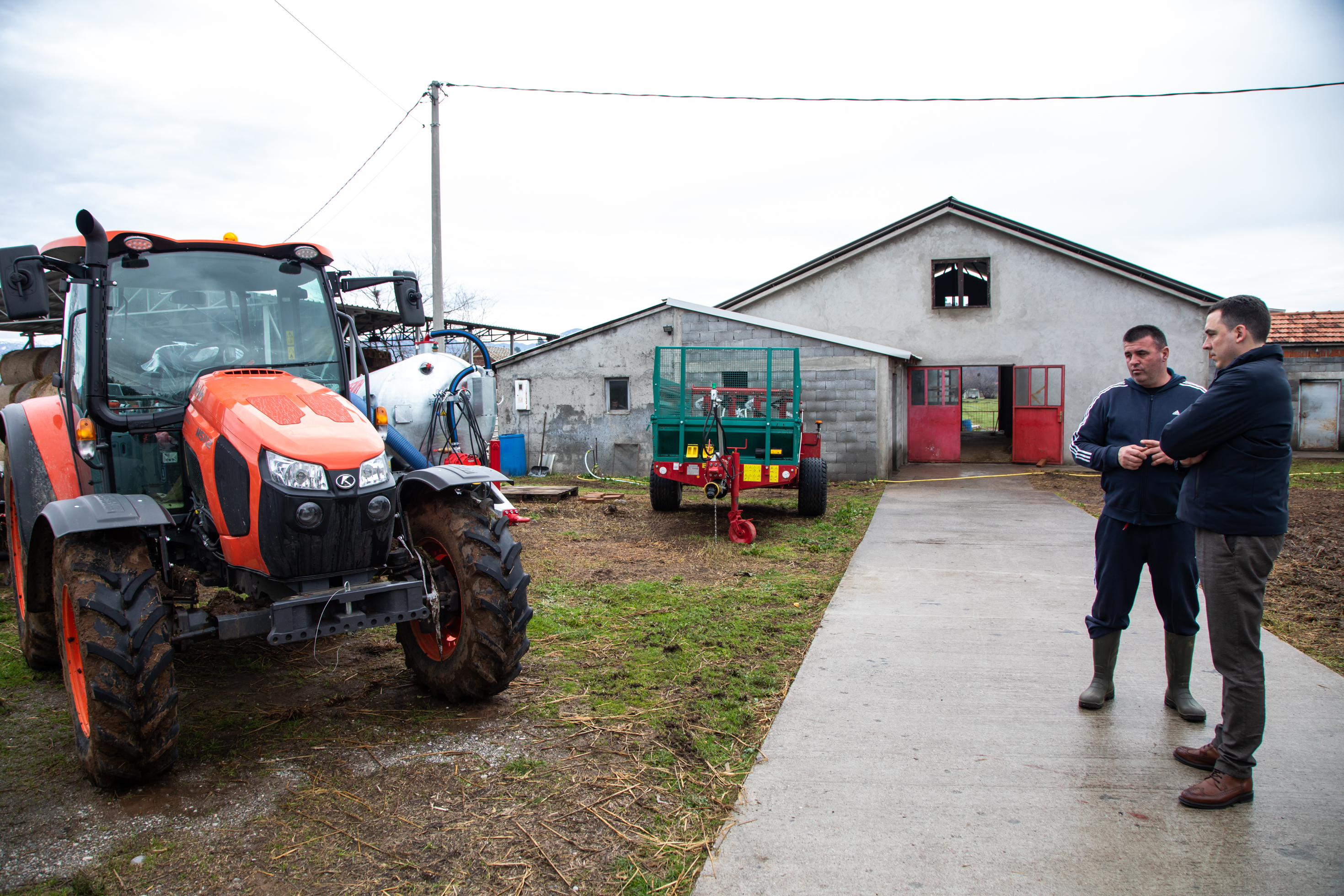 Vuković u posjeti poljoprivrednom gazdinstvu Mugoša; Glavni grad različite sektore poljoprivrede podržao sa 250.000 eura
