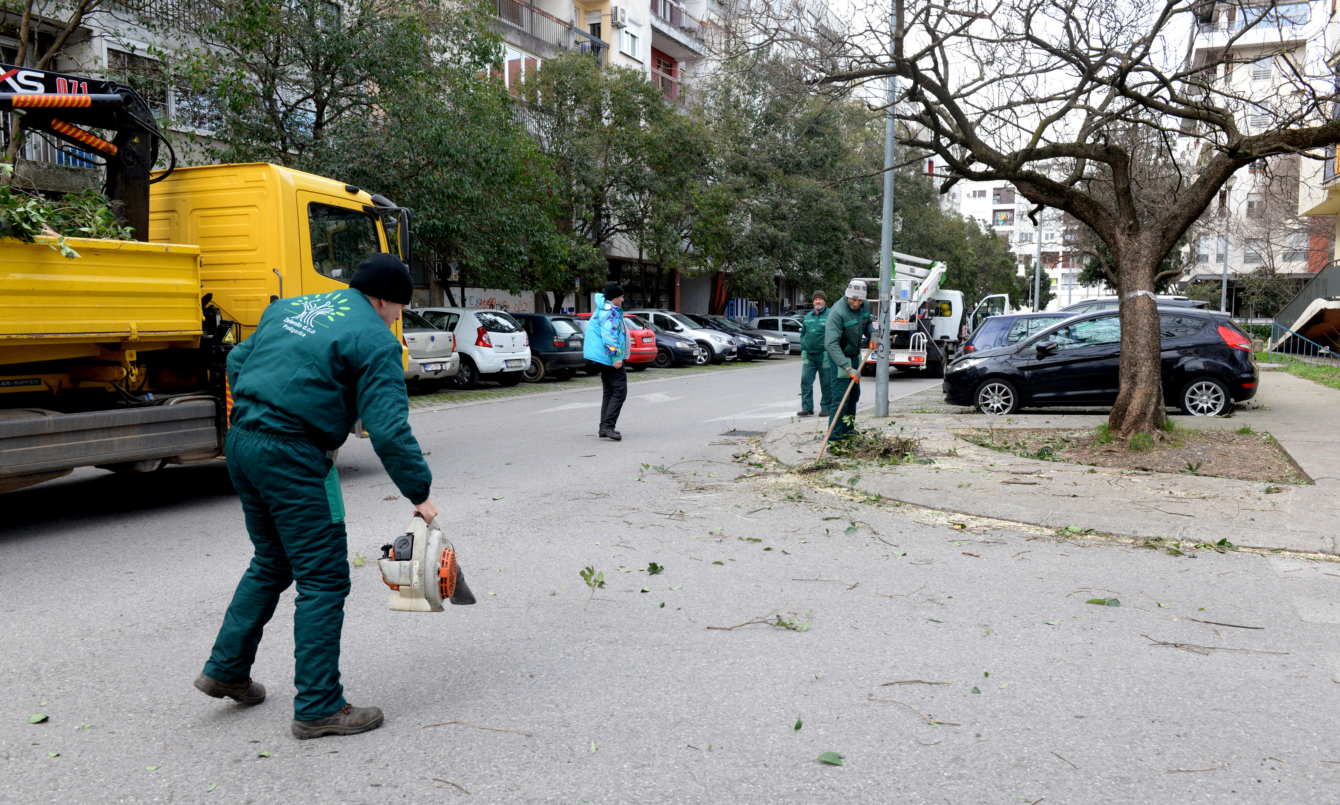 Nadležne gradske službe prate stanje na terenu i aktivno rade na saniranju posljedica nevremena