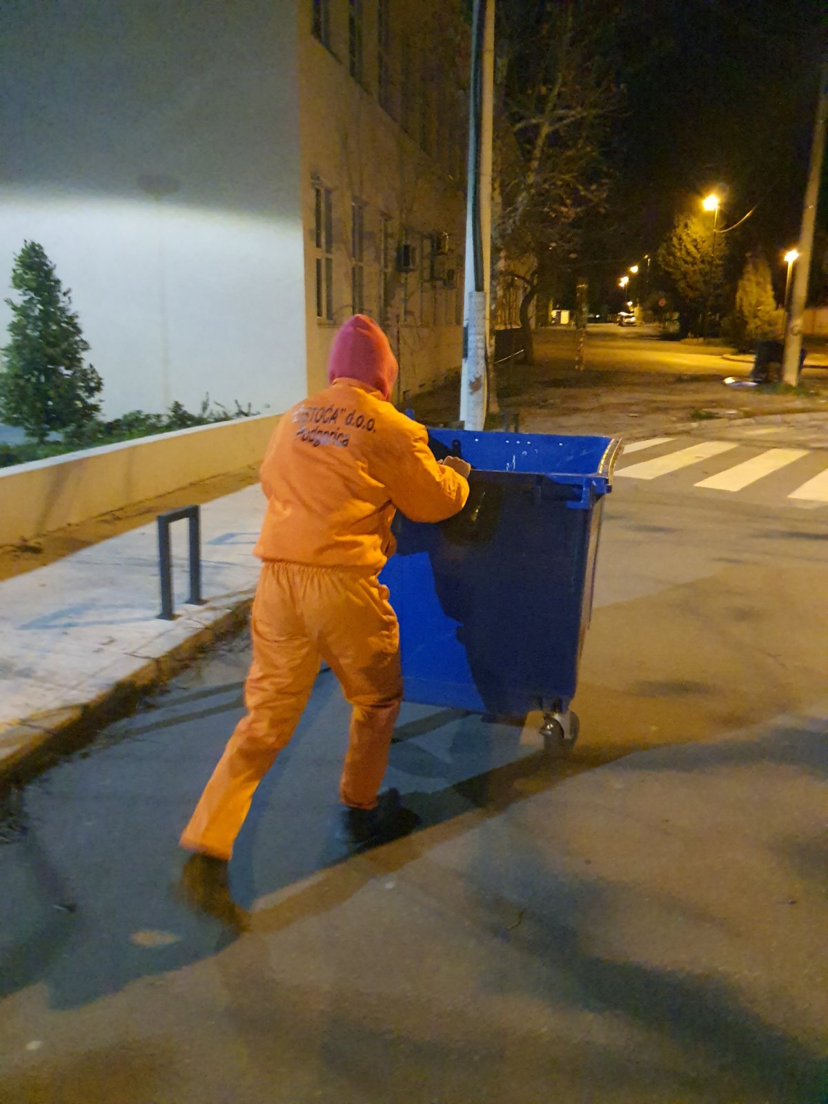 Nadležne gradske službe prate stanje na terenu i aktivno rade na saniranju posljedica nevremena