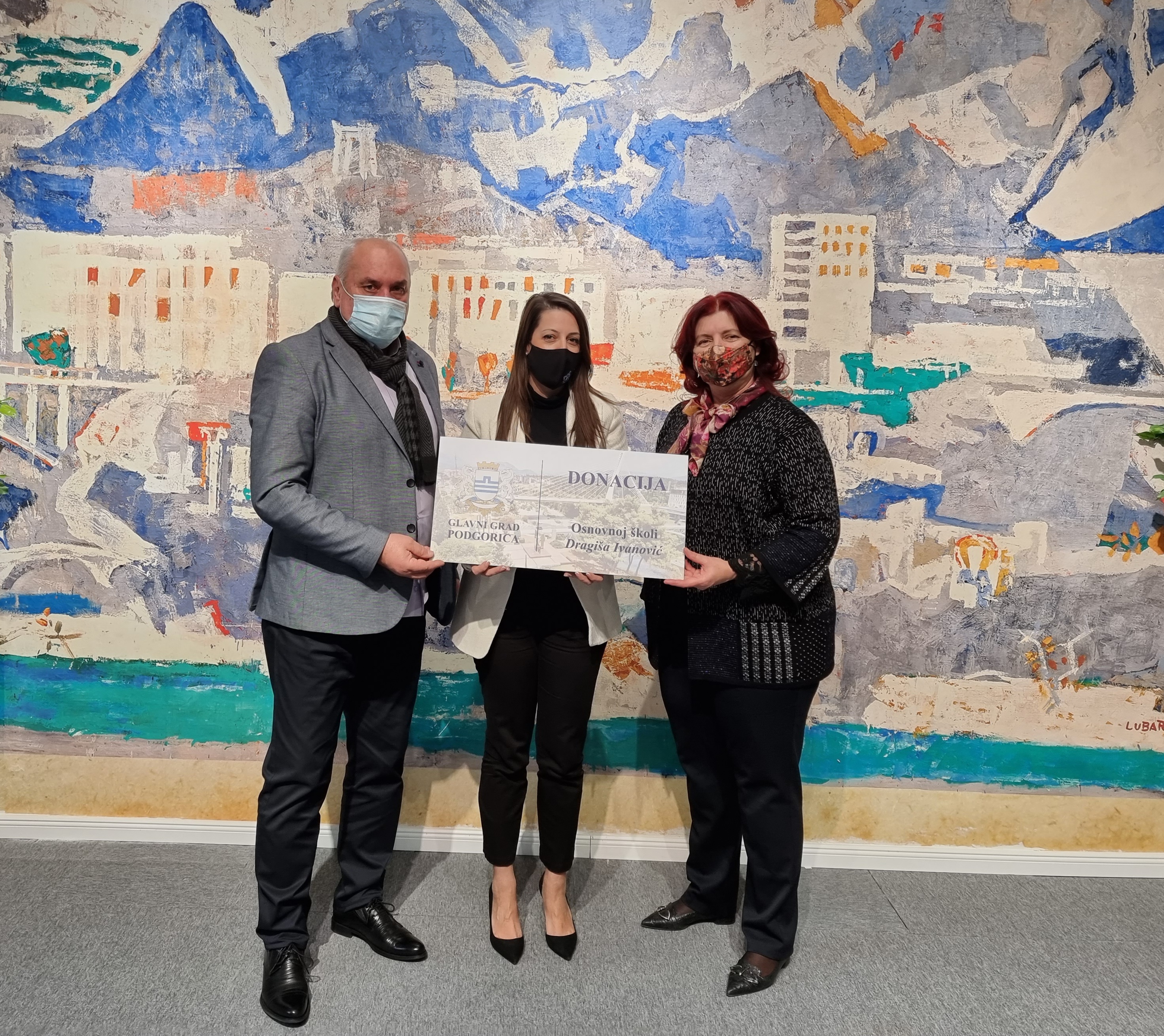 Glavni grad odgovoran partner vaspitno-obrazovnim ustanovama; Donacija Osnovnoj školi Dragiša Ivanović