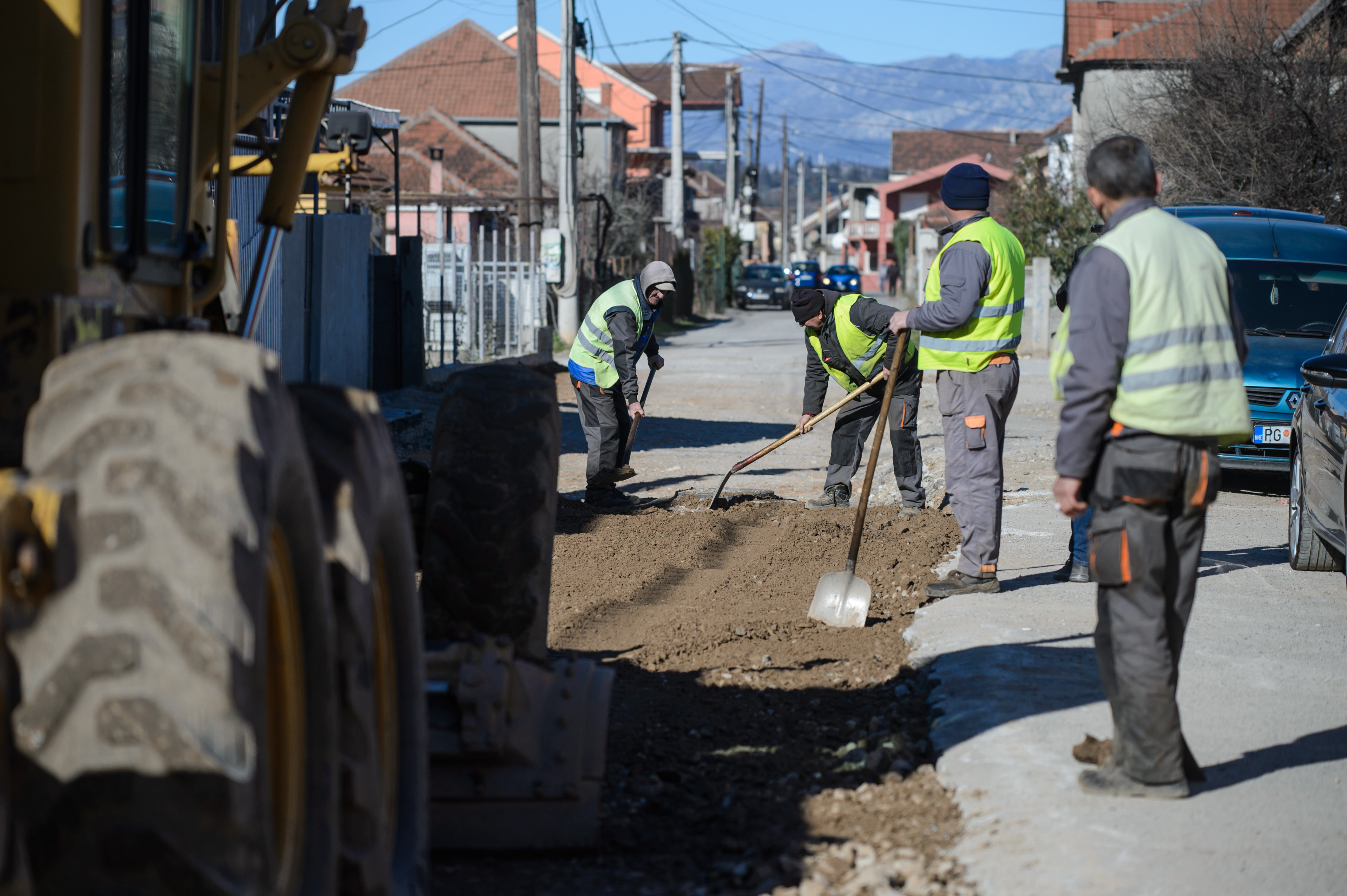 Vuković obišao ekipe na terenu: Gradska preduzeća vrijedno rade u svim djelovima grada
