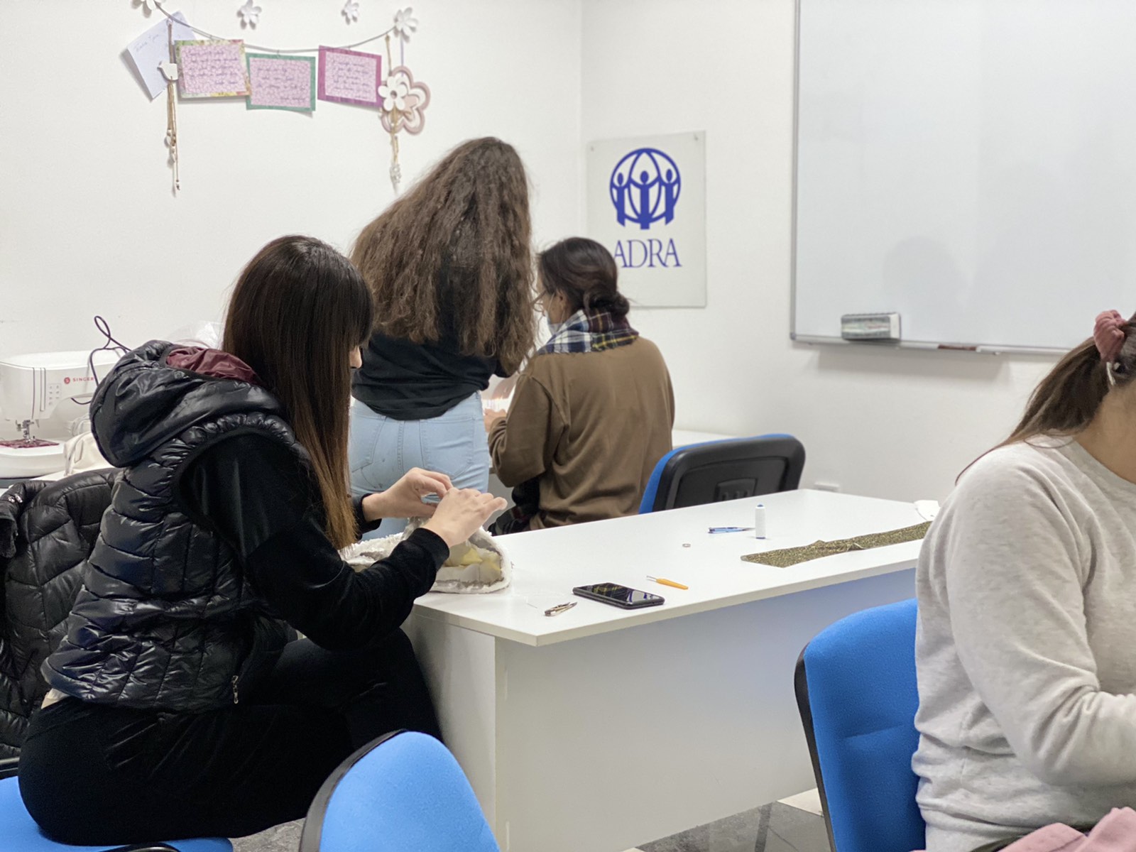 Uspješno završen drugi ciklus obuke za rad na šivaćim mašinama za pripadnice socijalno ranjivih kategorija društva