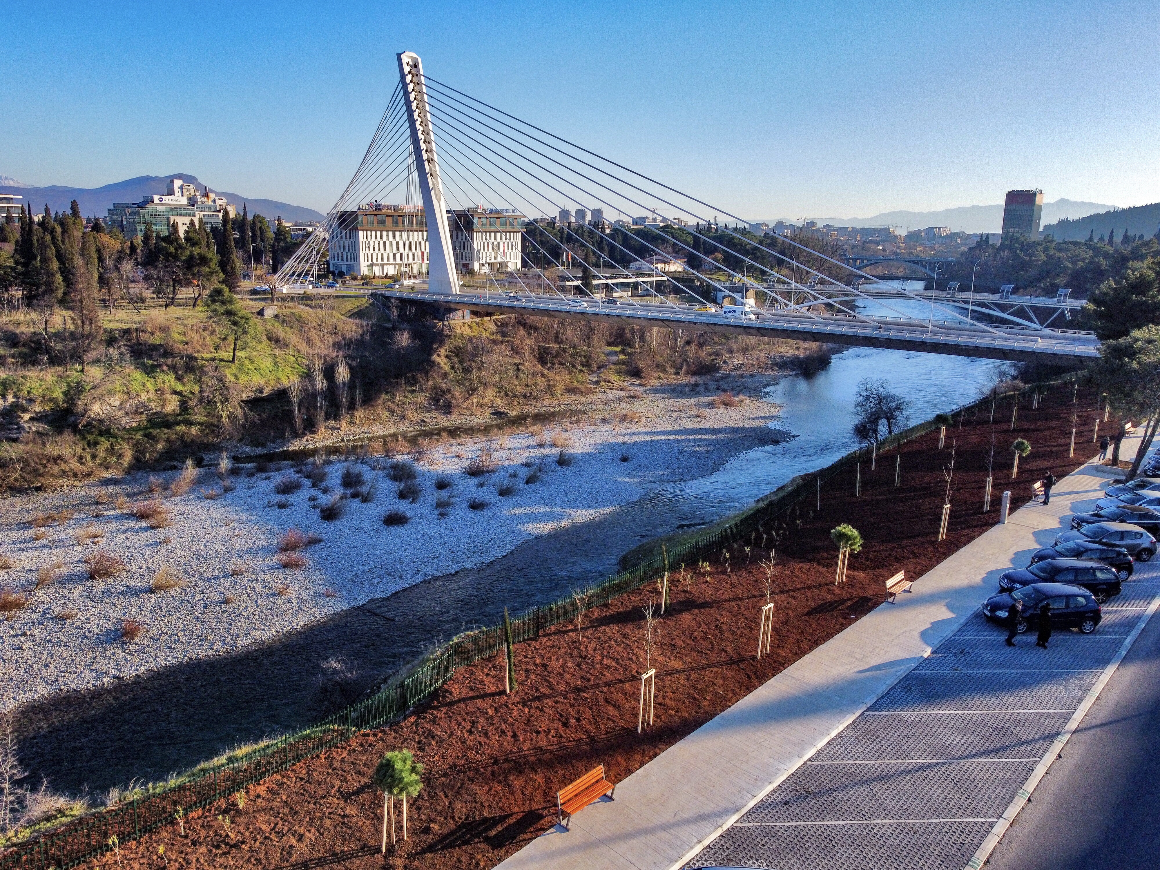 Završeno pejzažno uređenje površine prekoputa Ekonomskog fakulteta