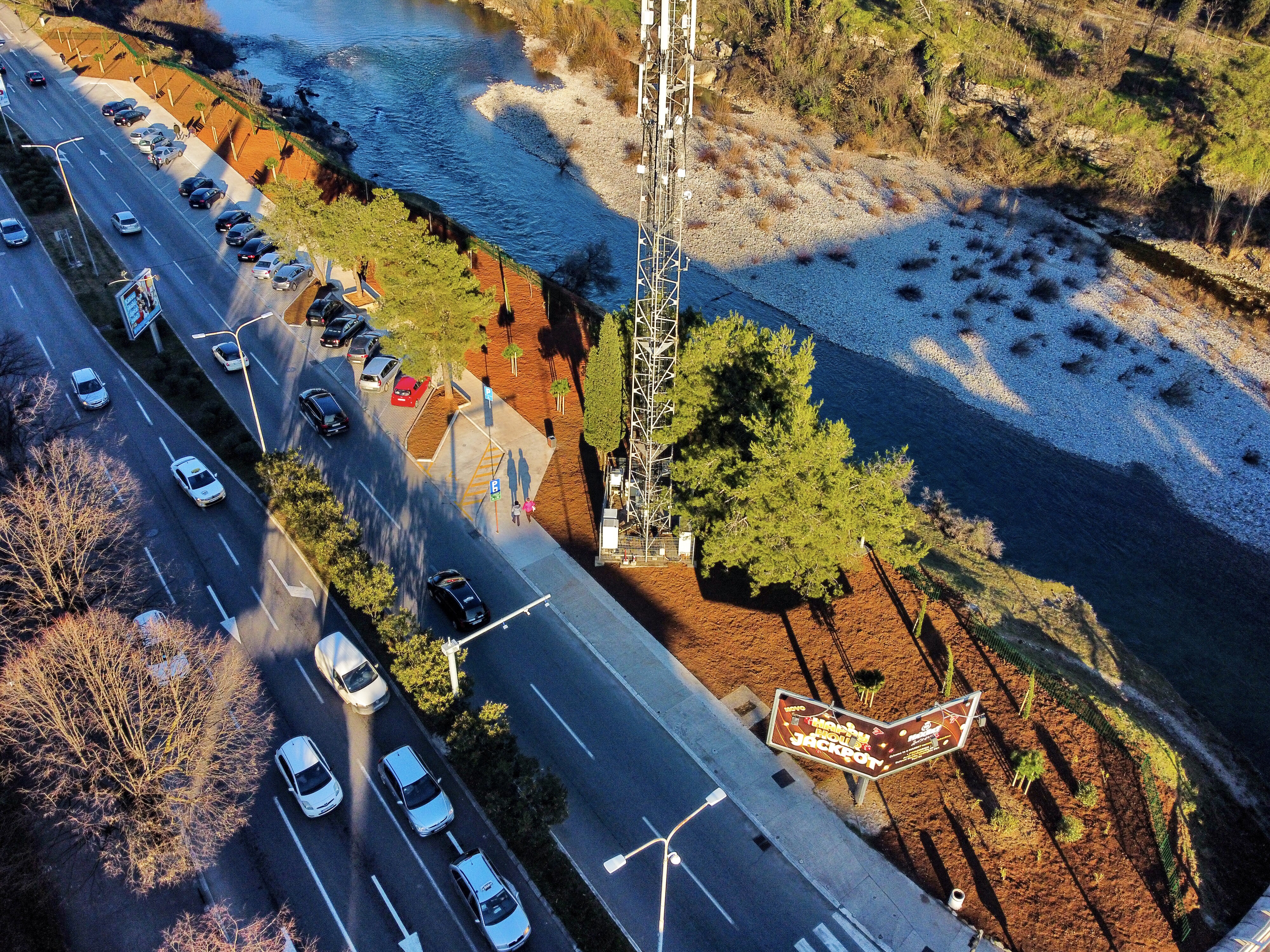 Završeno pejzažno uređenje površine prekoputa Ekonomskog fakulteta