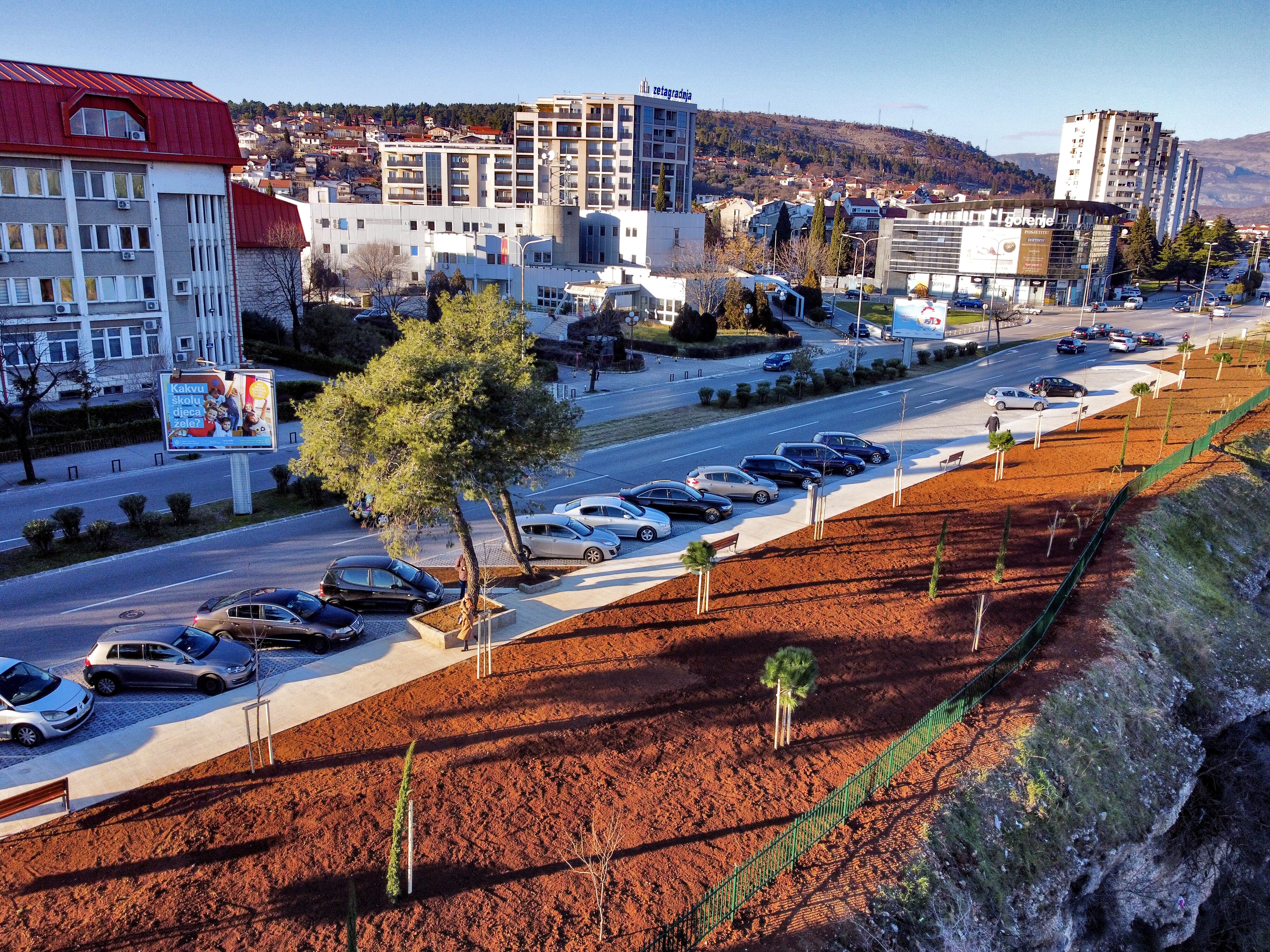 Završeno pejzažno uređenje površine prekoputa Ekonomskog fakulteta
