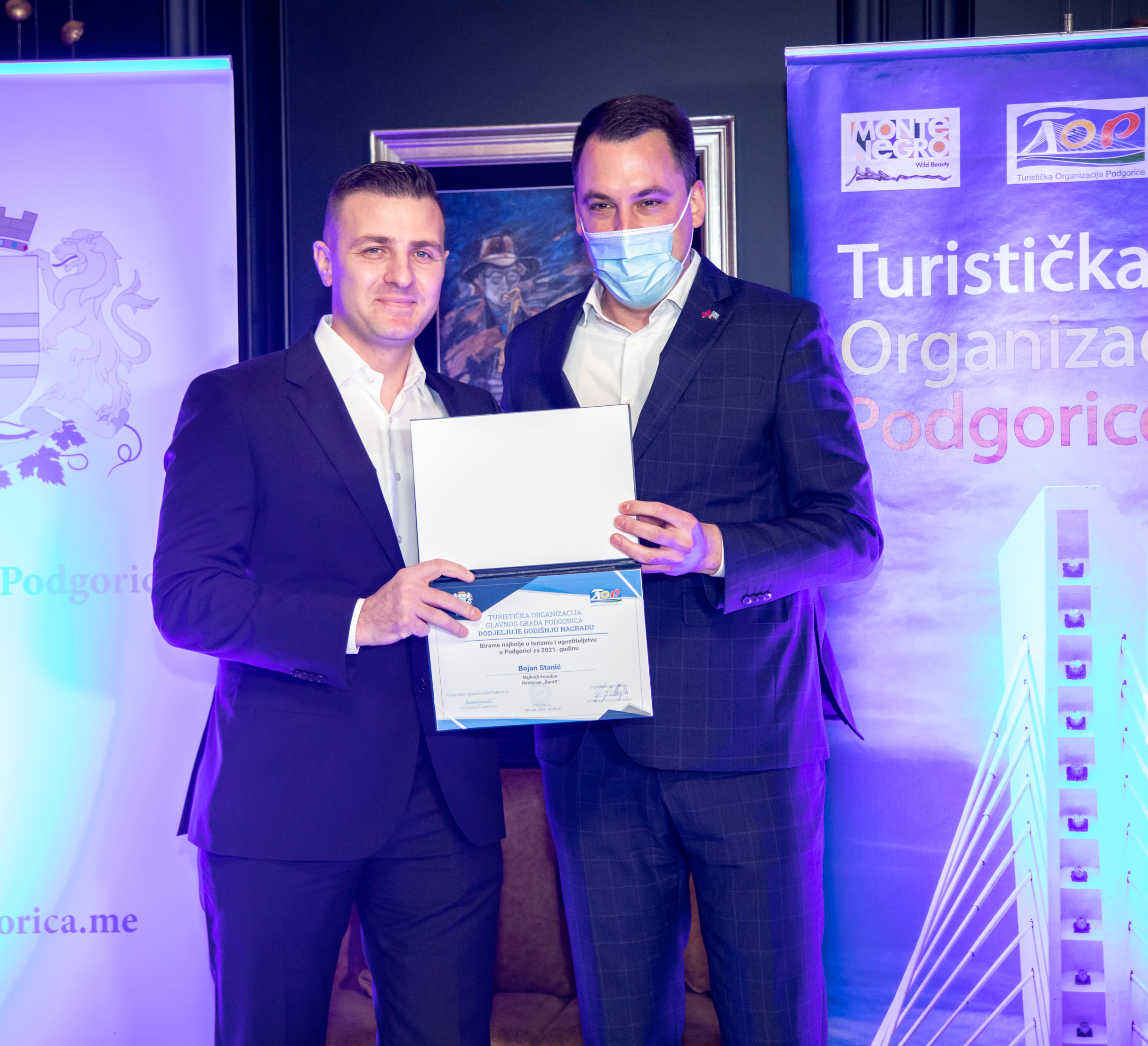 Uručena priznanja najboljim kolektivima i pojedincima u turizmu i ugostiteljstvu Podgorice za 2021. godinu