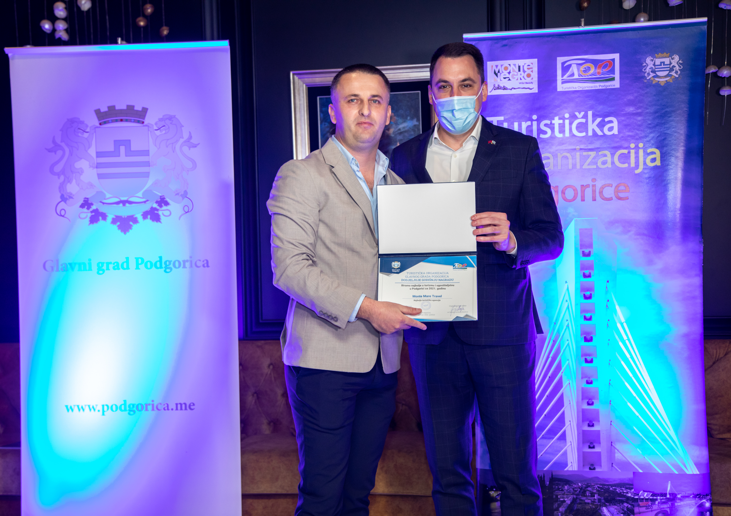 Uručena priznanja najboljim kolektivima i pojedincima u turizmu i ugostiteljstvu Podgorice za 2021. godinu
