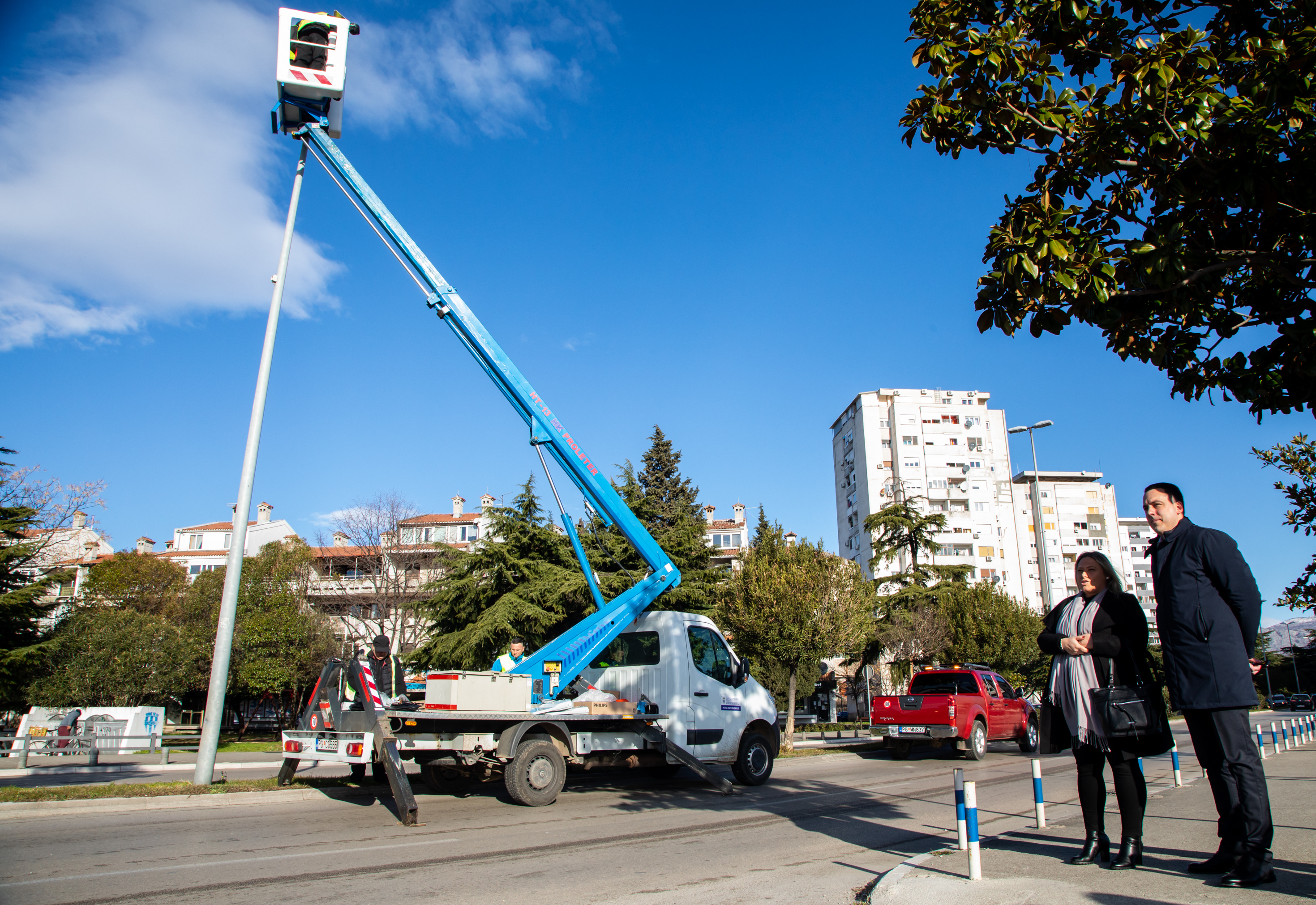 Modernizacija javne rasvjete u svim djelovima Podgorice; Led svjetijke i na Bulevaru Serdara Jola Piletića
