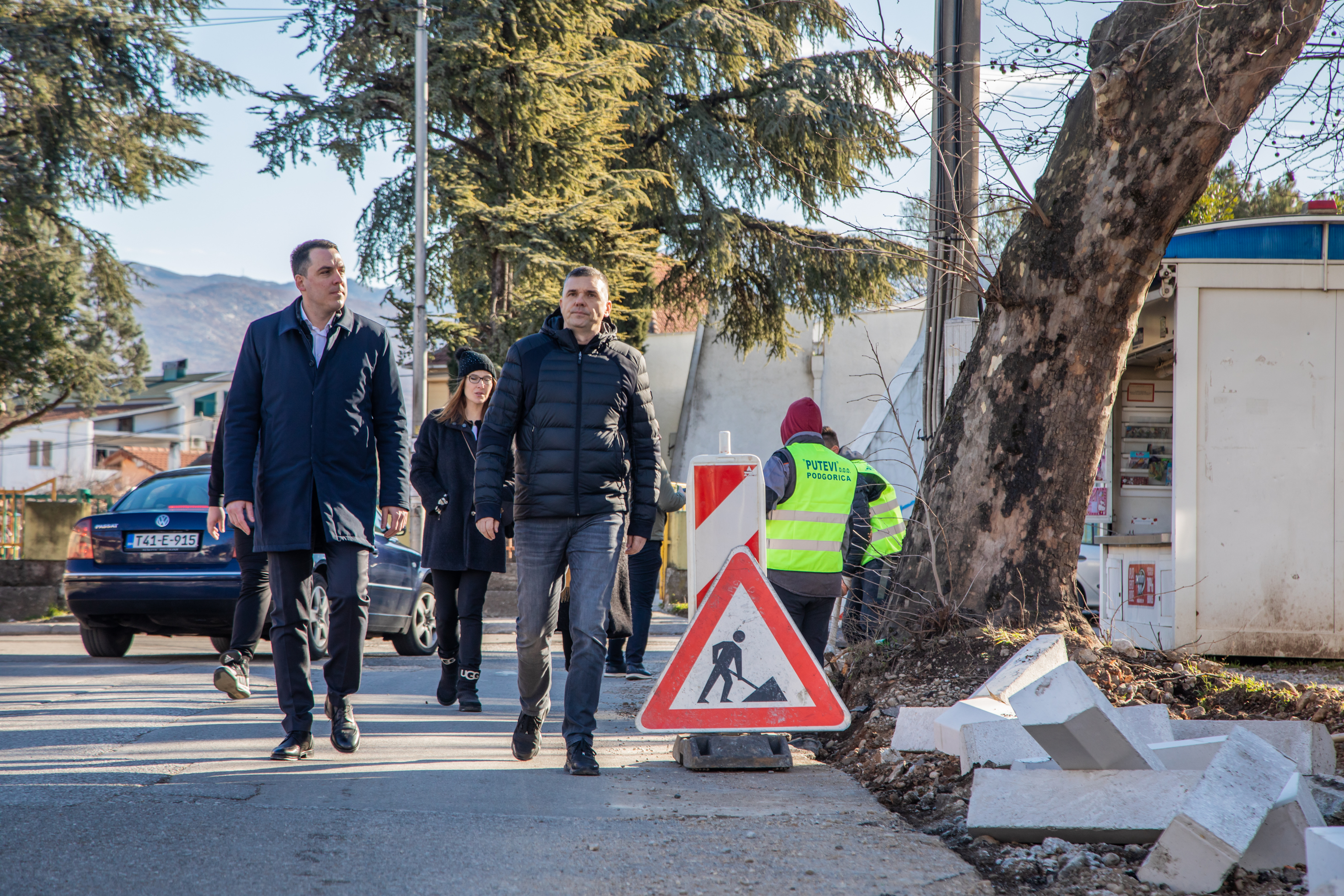 Vuković obišao radove na rekonstrukciji jedne od najstarijih ulica na Koniku