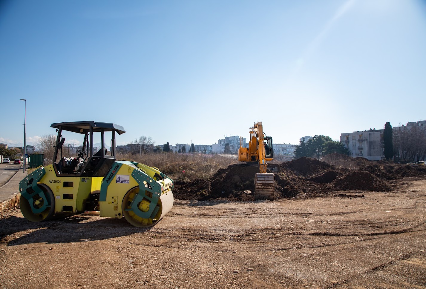 Novi multifunkcionalni prostor sa besplatnim parkingom i sportskim poligonom ispod brda Ljubović