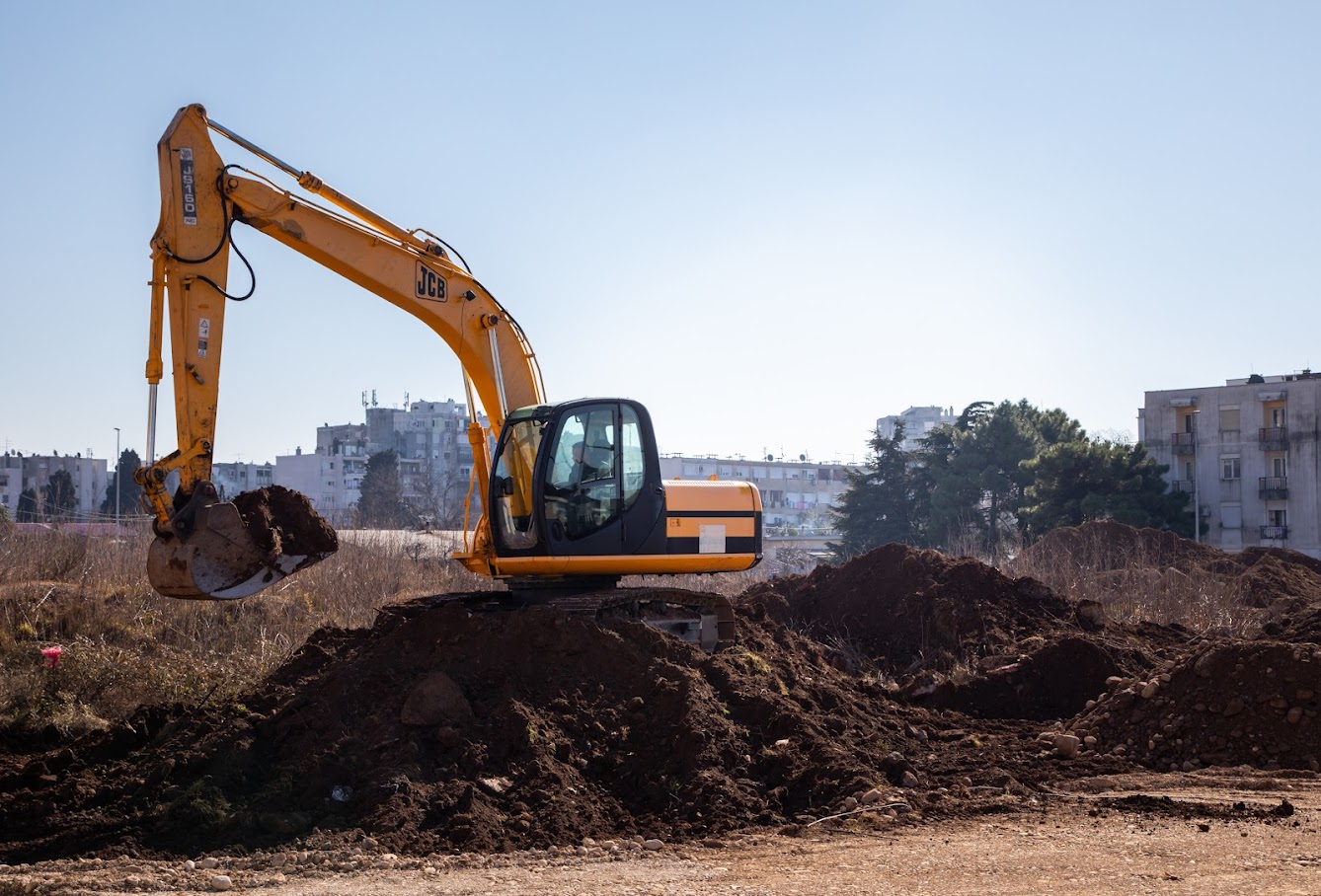 Novi multifunkcionalni prostor sa besplatnim parkingom i sportskim poligonom ispod brda Ljubović