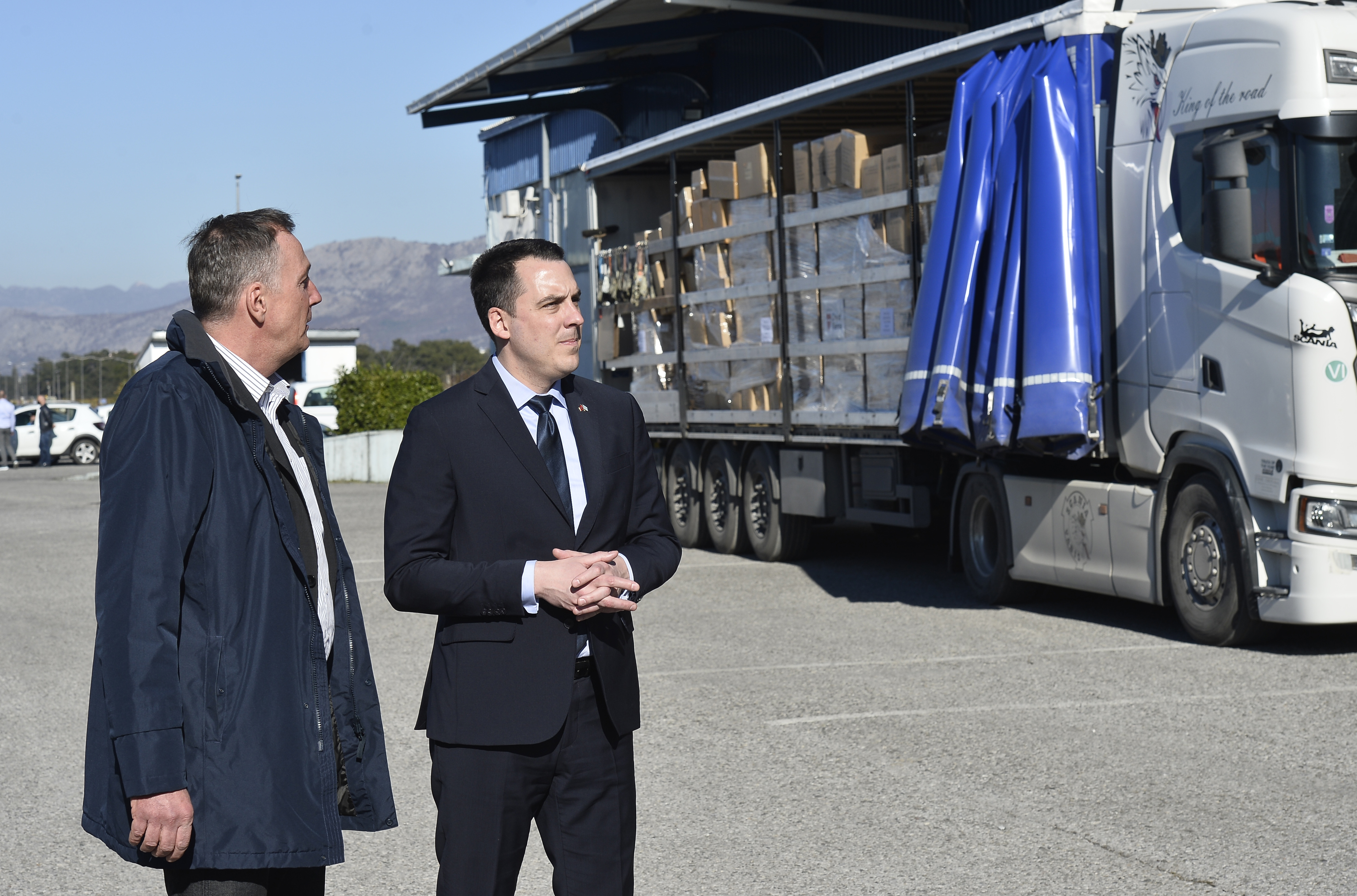 Vrijedna donacija medicinske opreme Glavnom gradu; Vuković: Zahvalan sam i ponosan na prijateljstvo između Beča i Podgorice