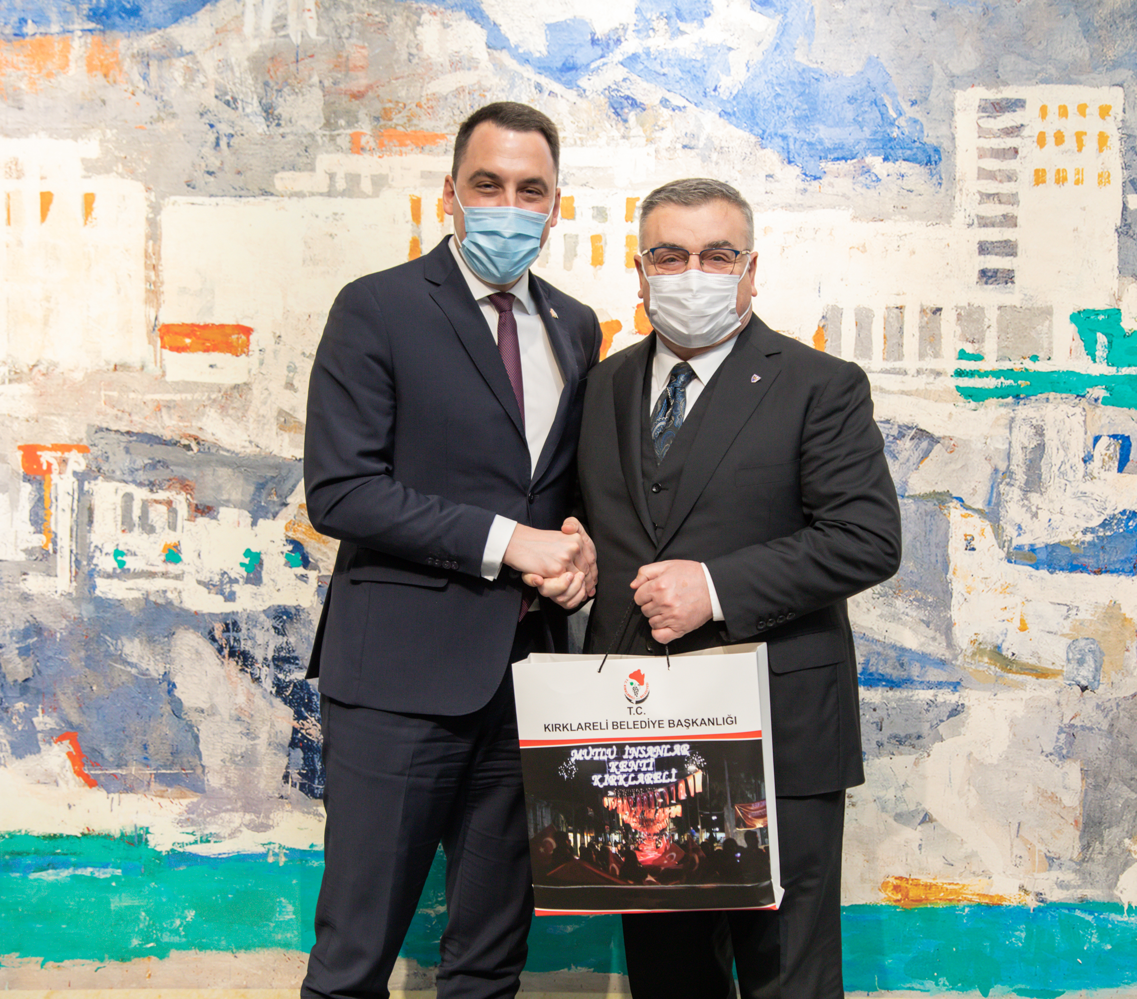 Glavni grad nastavlja da unapređuje međunarodnu saradnju; Vuković ugostio gradonačelnika Kirklarelija