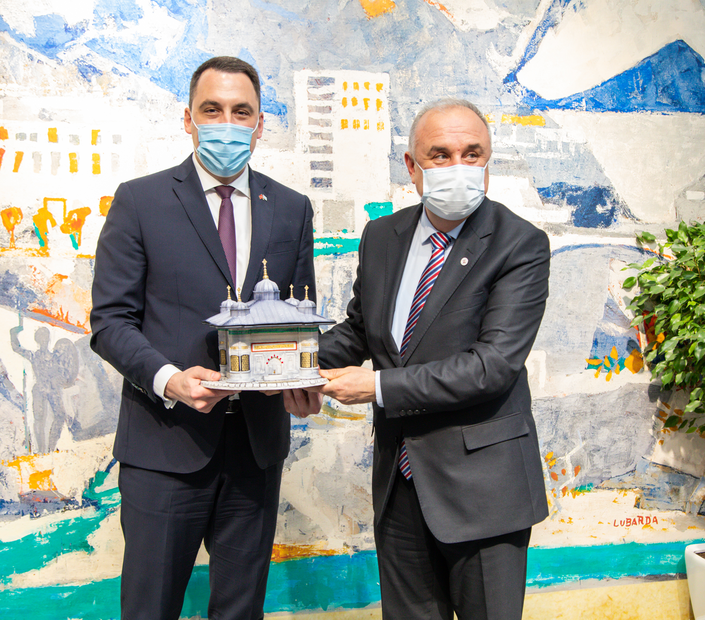 Glavni grad nastavlja da unapređuje međunarodnu saradnju; Vuković ugostio gradonačelnika Kirklarelija