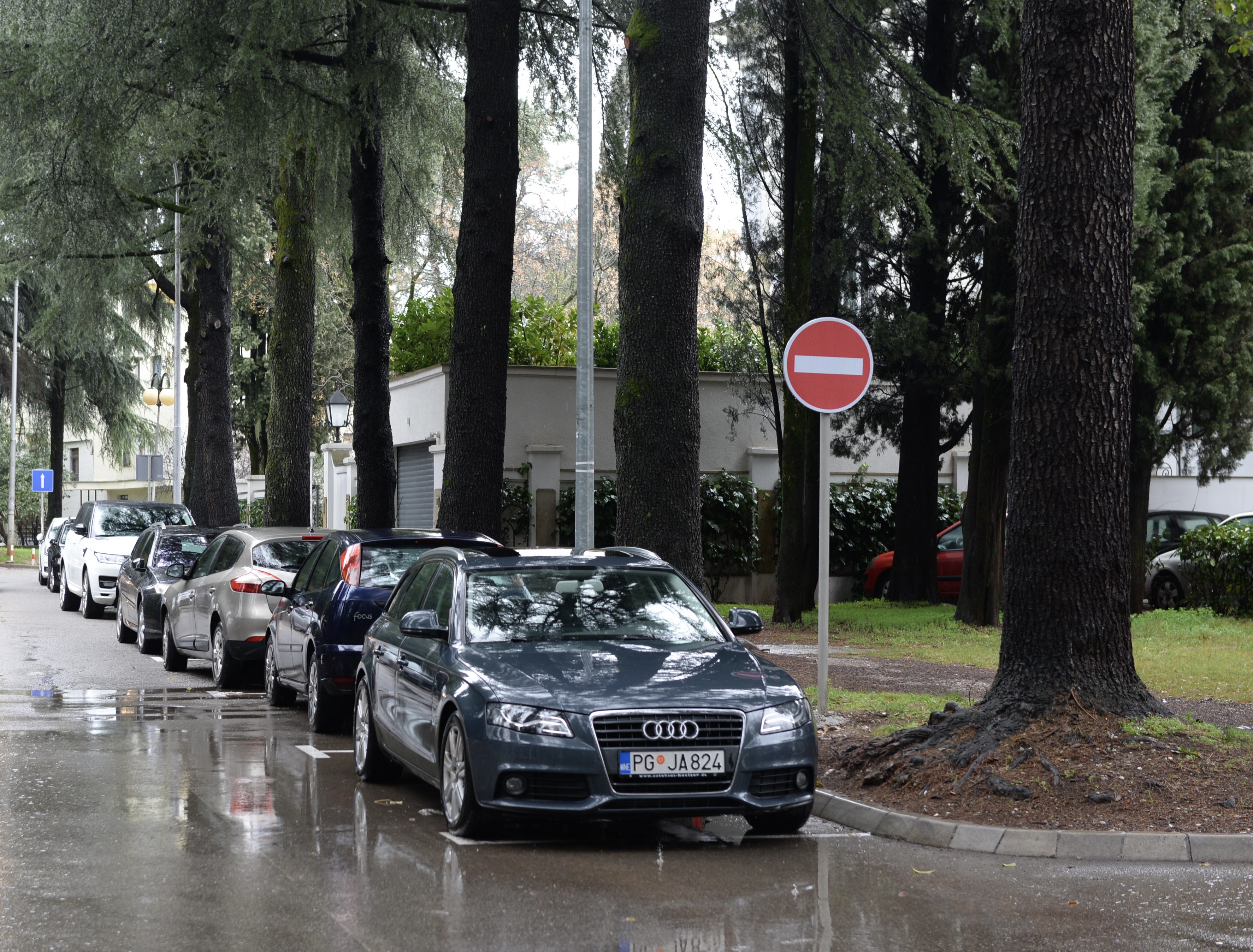 Izmjenom režima saobraćaja obezbijedili preko 200 novih besplatnih parking mjesta