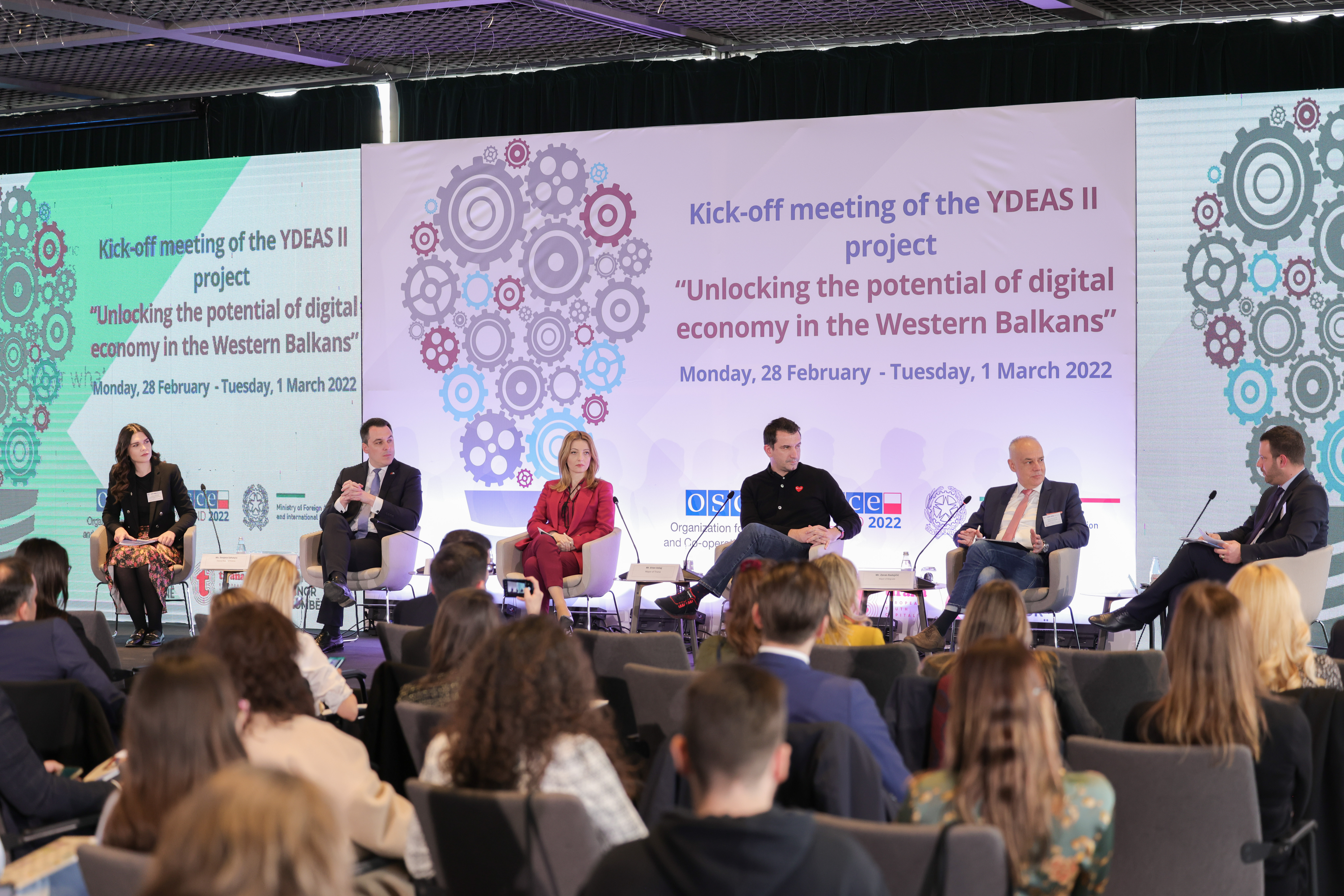 Vuković na konferenciji u Tirani; Predstavljeni potencijali i značaj digitalne ekonomije