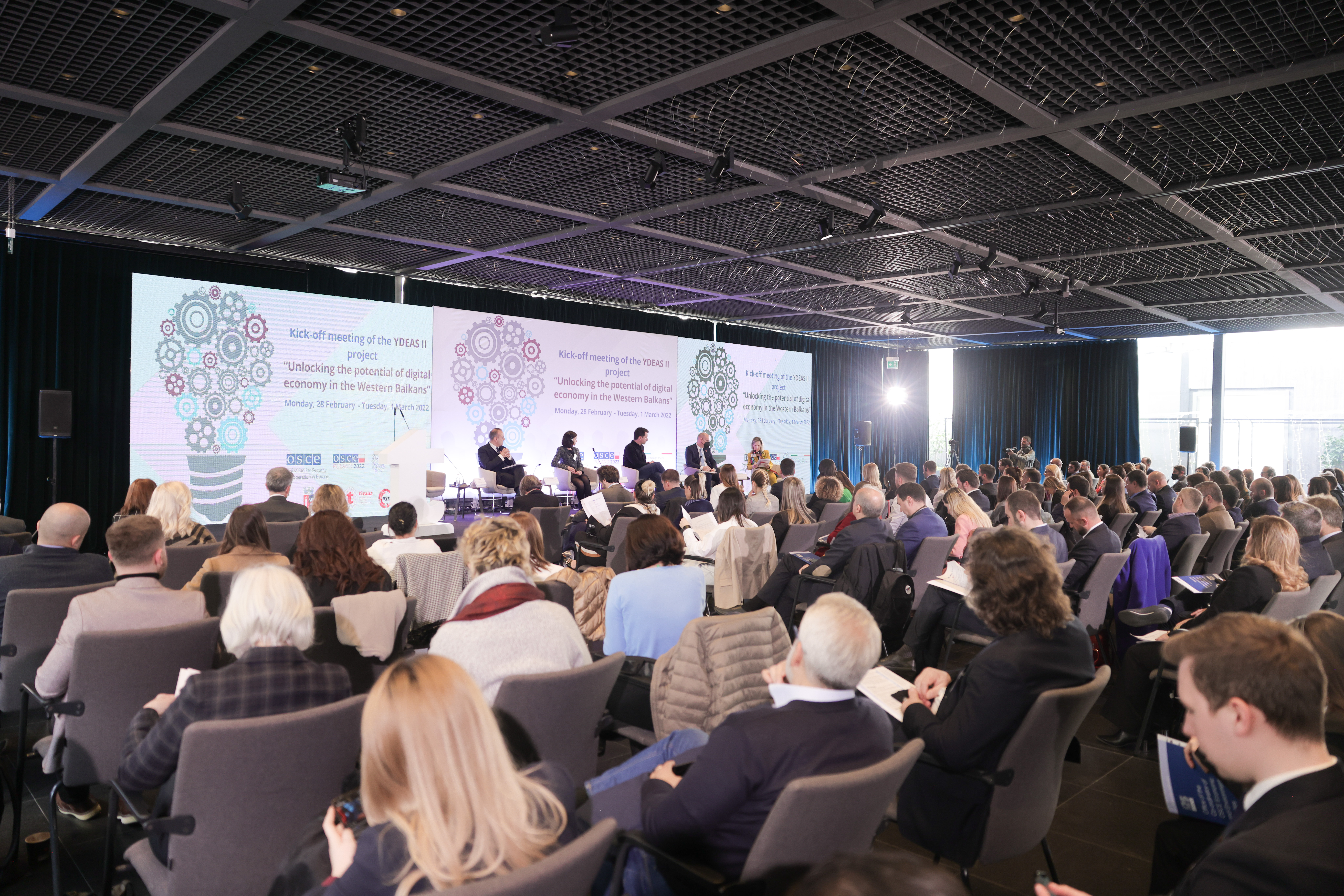 Vuković na konferenciji u Tirani; Predstavljeni potencijali i značaj digitalne ekonomije