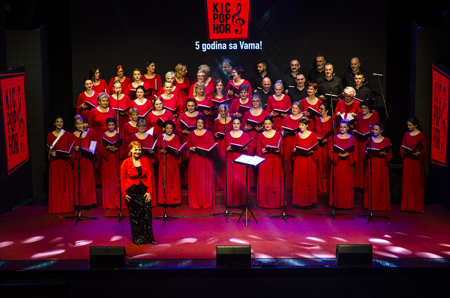 KIC pop hor muzičkim spektaklom obilježio pet godina postojanja