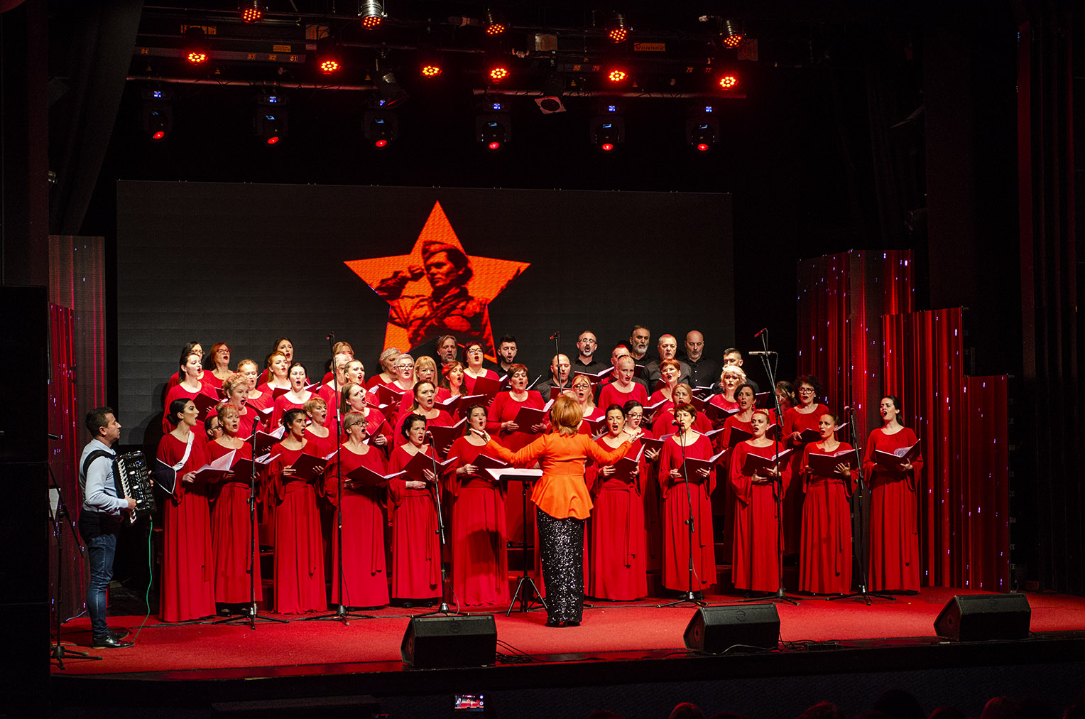 KIC pop hor muzičkim spektaklom obilježio pet godina postojanja