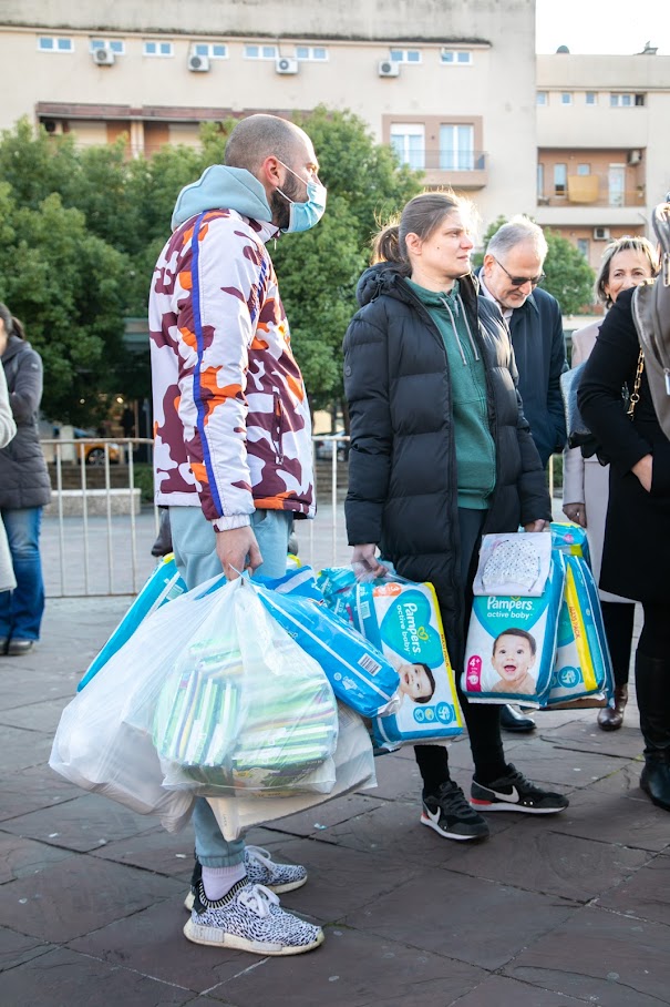Na Trgu nezavisnosti počela akcija "Građani Podgorice za Ukrajinu"